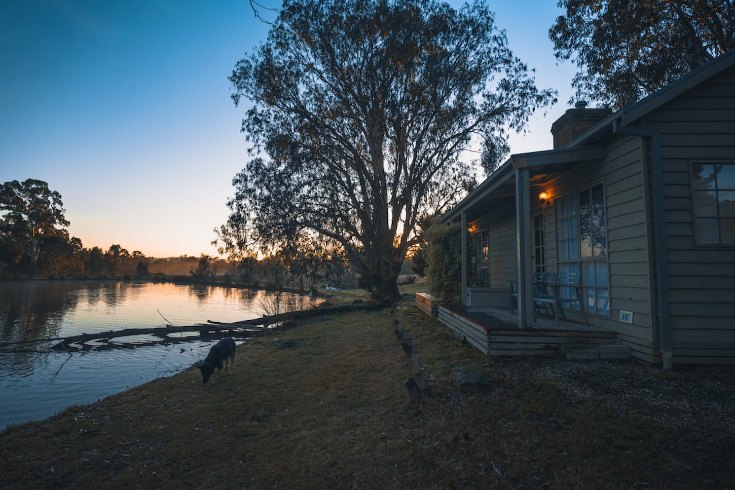 Acheron Valley Country  Retreat Lakefront Rooms (LR) - Picture 18