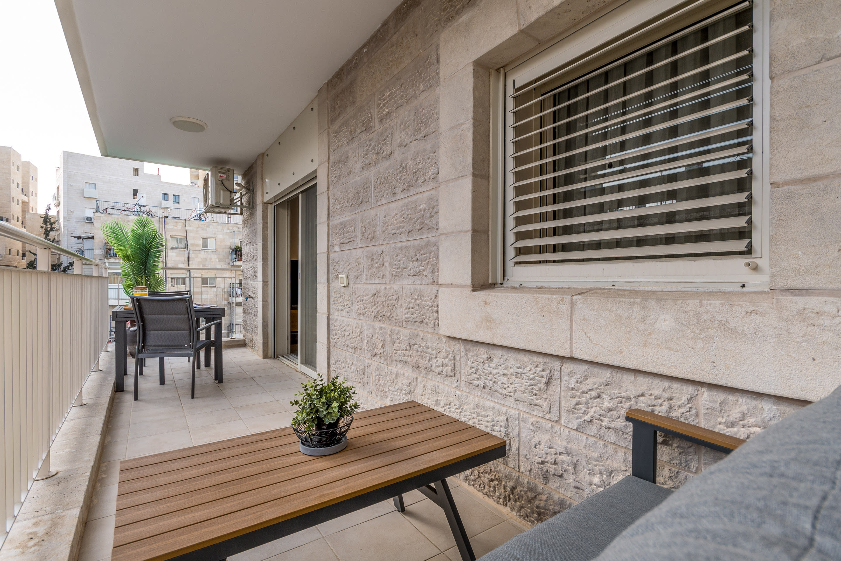 Sea U Jerusalem Mahne Yehuda - Charming One bedroom with balcony - Foto 7