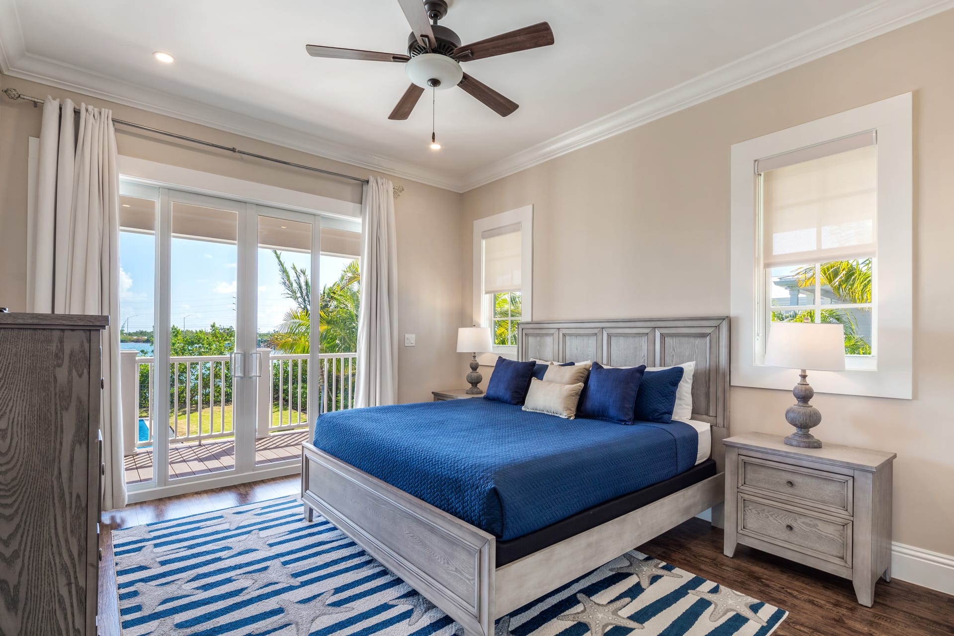 Suncoast House - King Bedroom