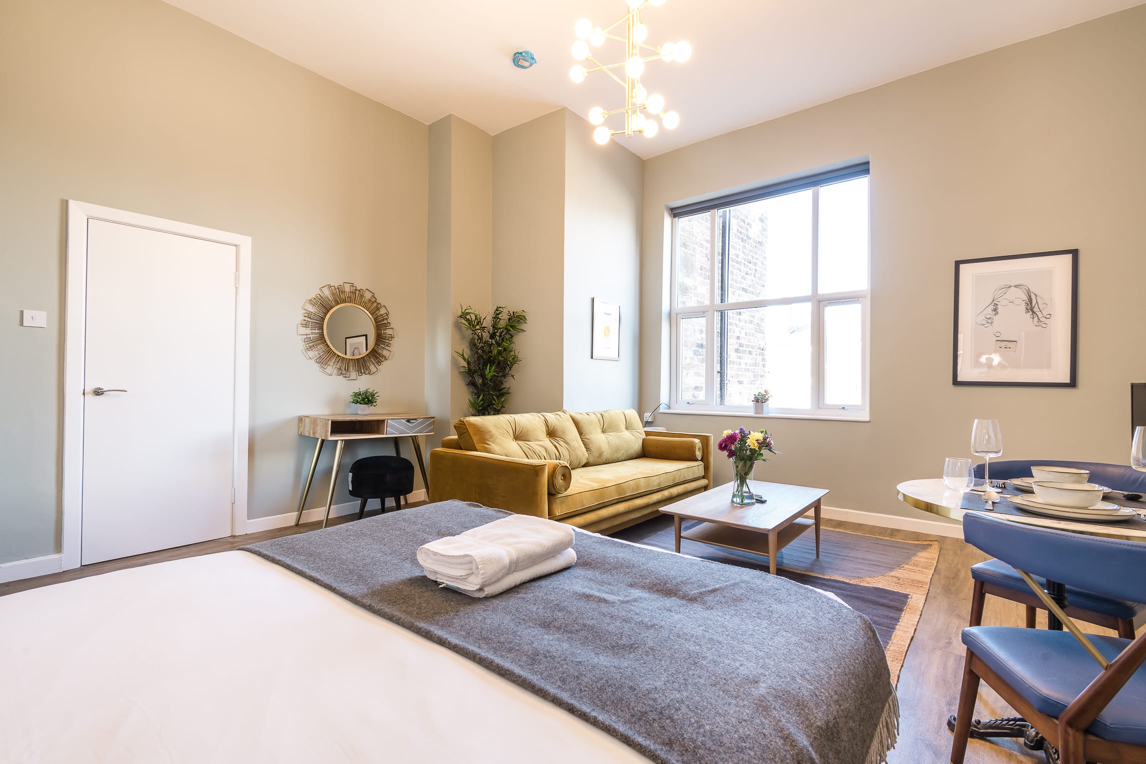 Host Apartments | The Georgian Quarters at Bedford St III