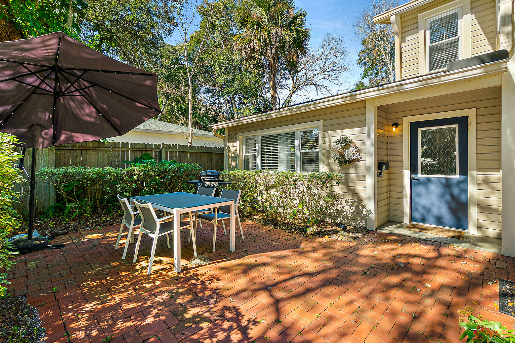 Cozy Uptown Guest House — photo 4