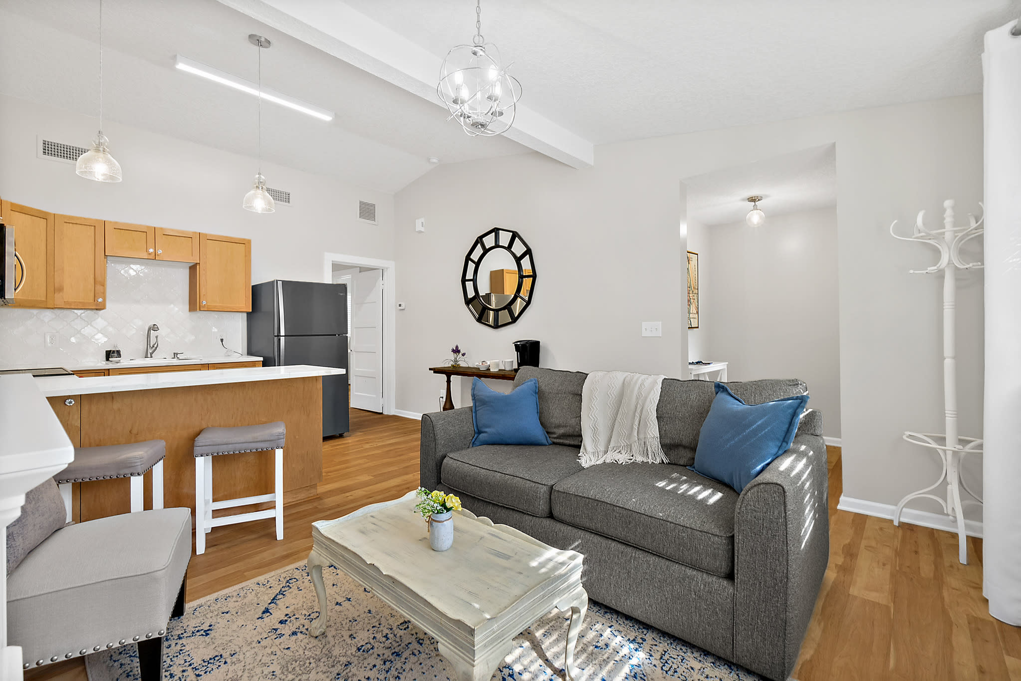 Cozy Uptown Guest House — photo 4