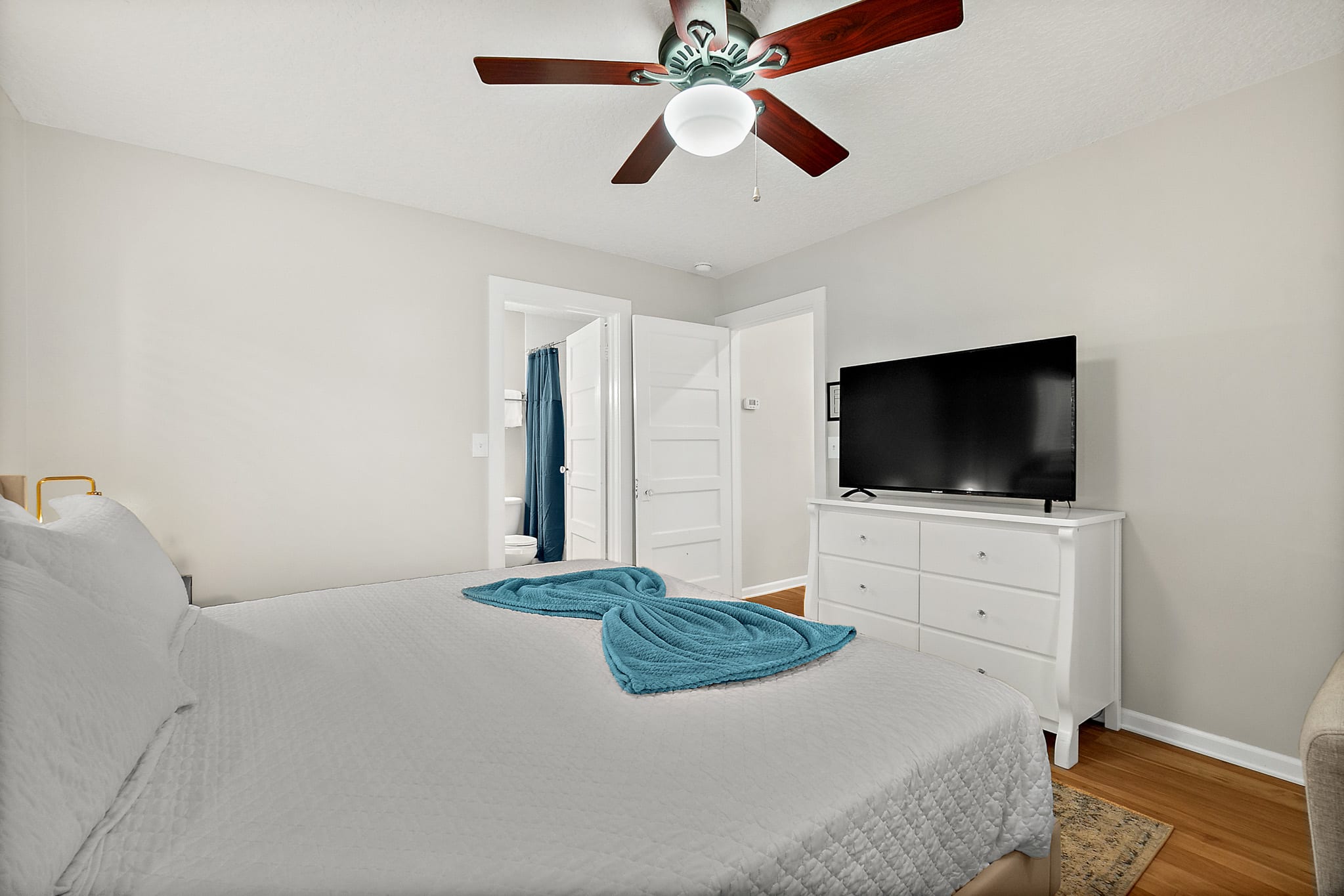 Cozy Uptown Guest House — photo 13