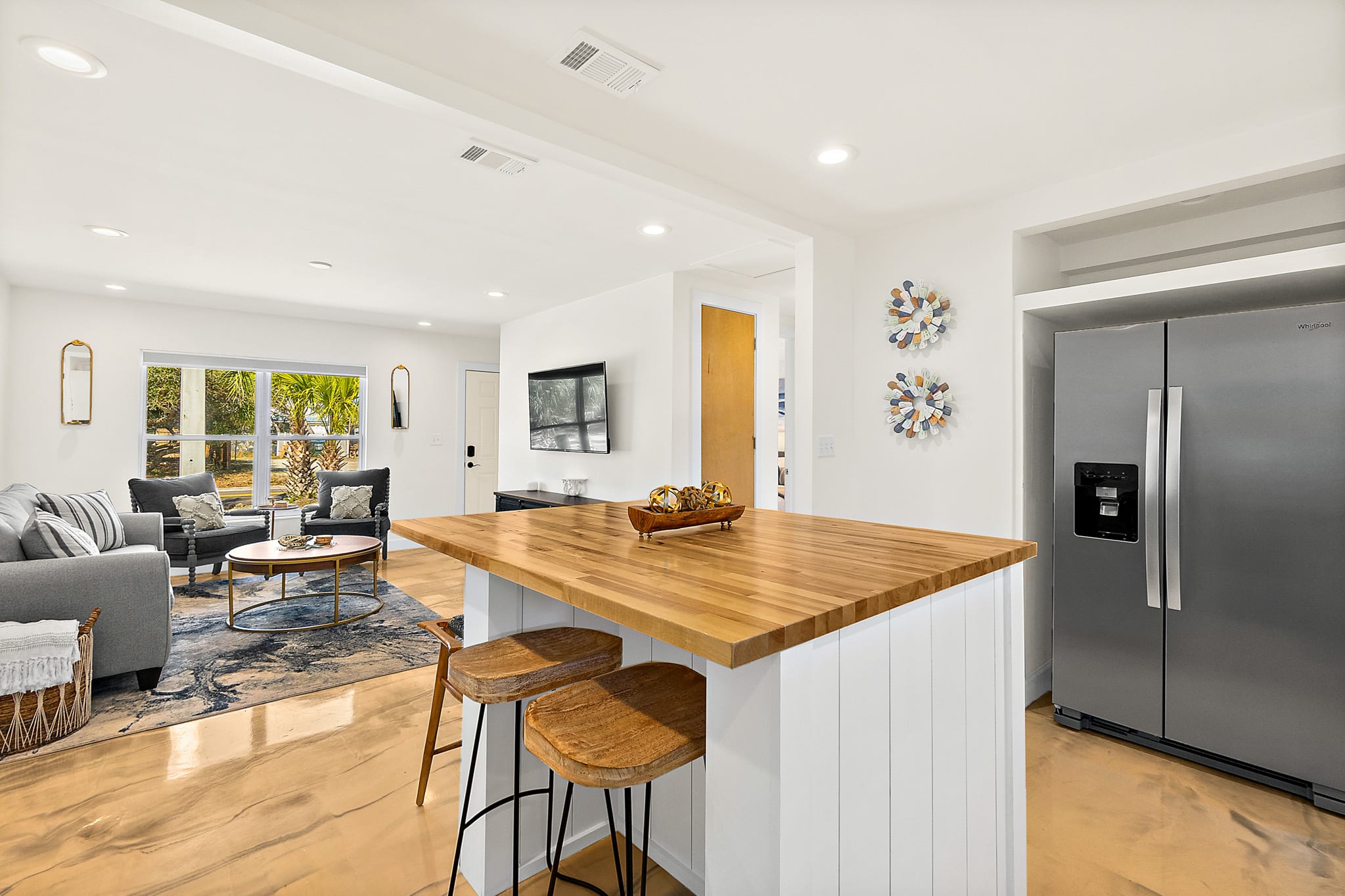 Sand Dollar Suite | Heated Pool | Steps to Beach — photo 12