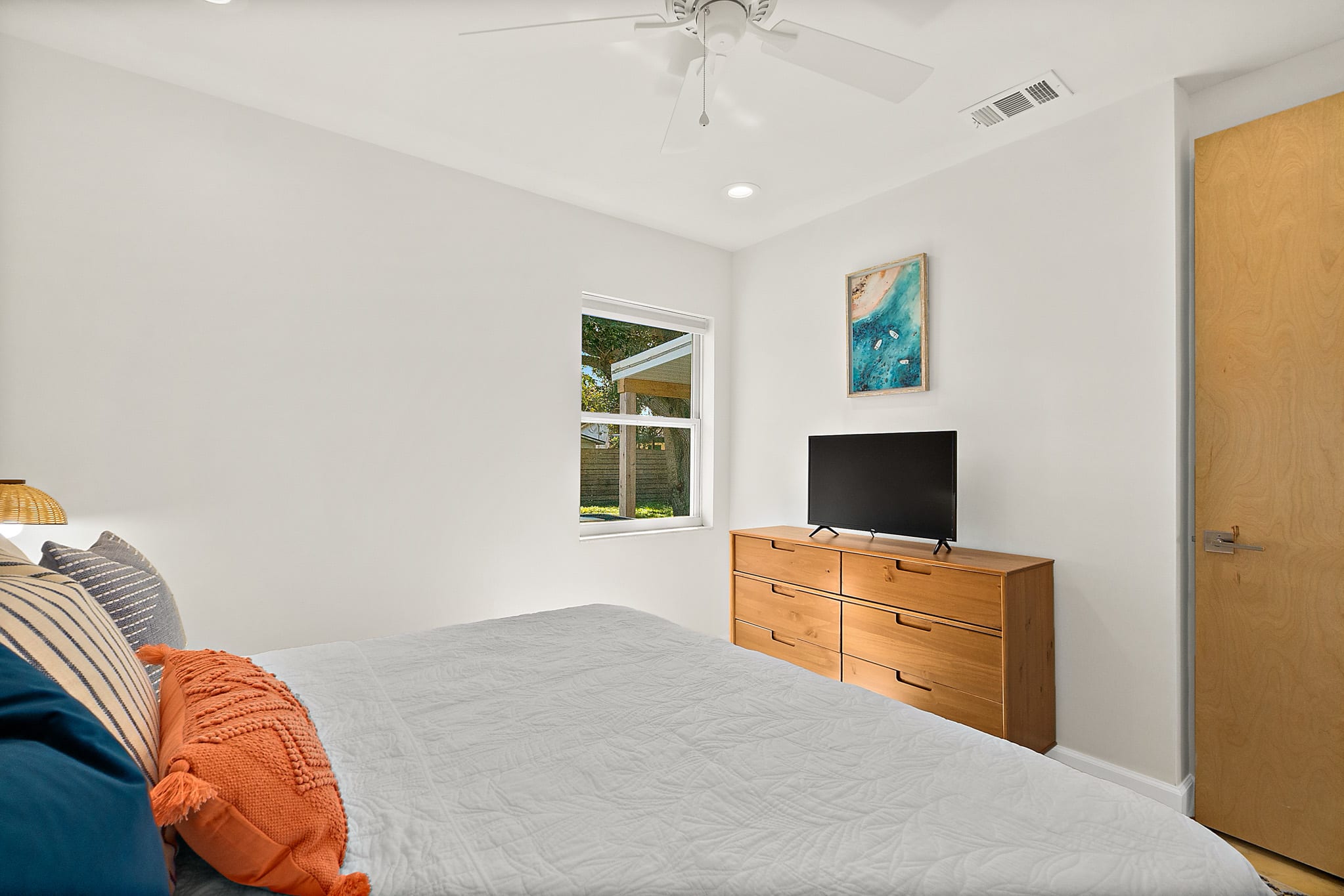 Sand Dollar Suite | Heated Pool | Steps to Beach — photo 18