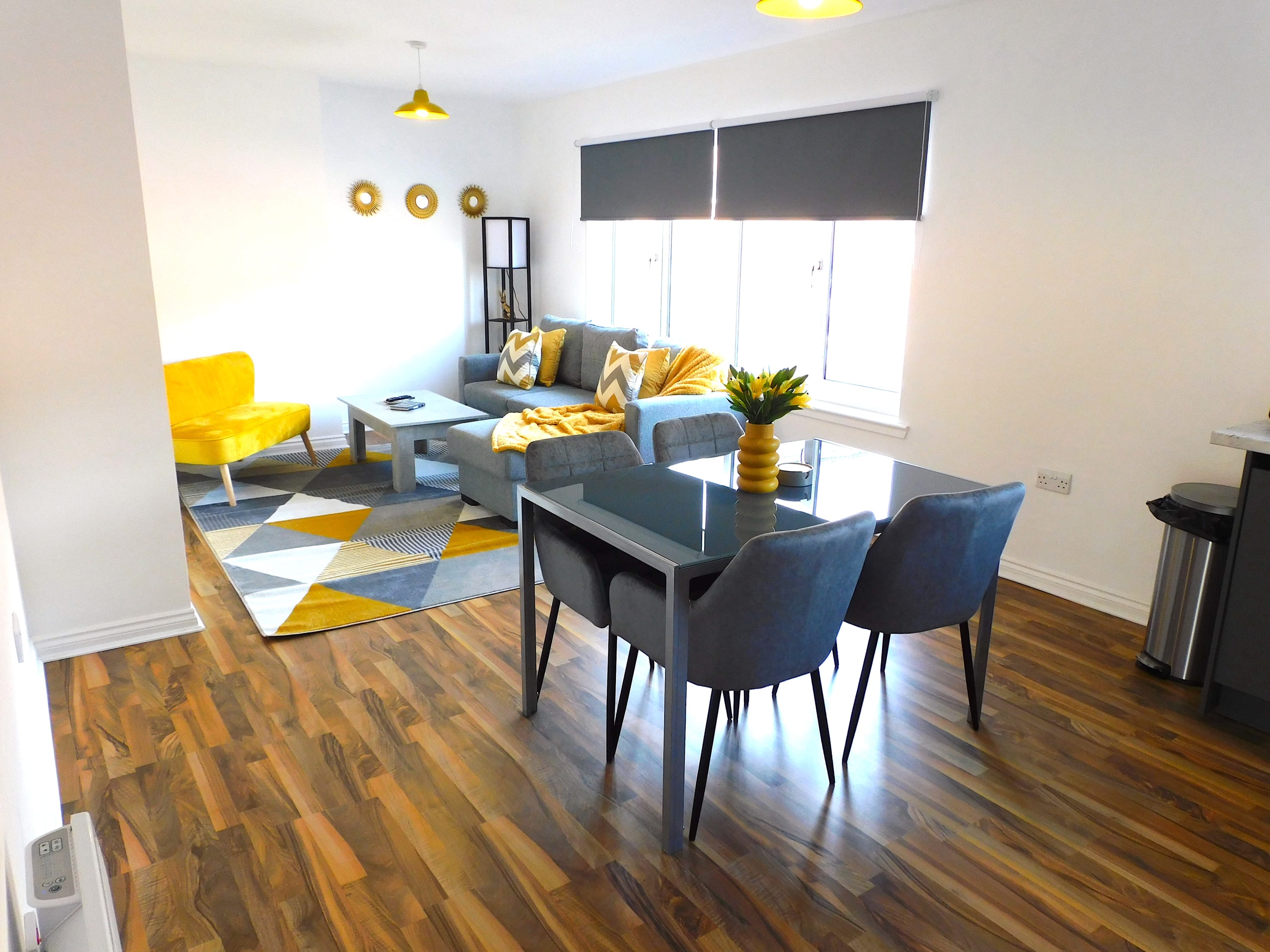 Newly refurbished 2 bedroom apartment close to station and local...