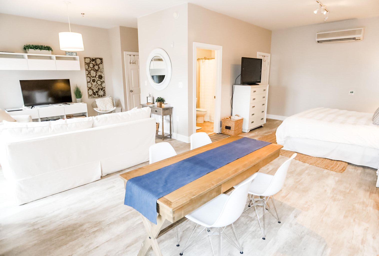 Between Alys & Rosemary, Largest Studio in VSW — Seacrest, FL — vacation rental