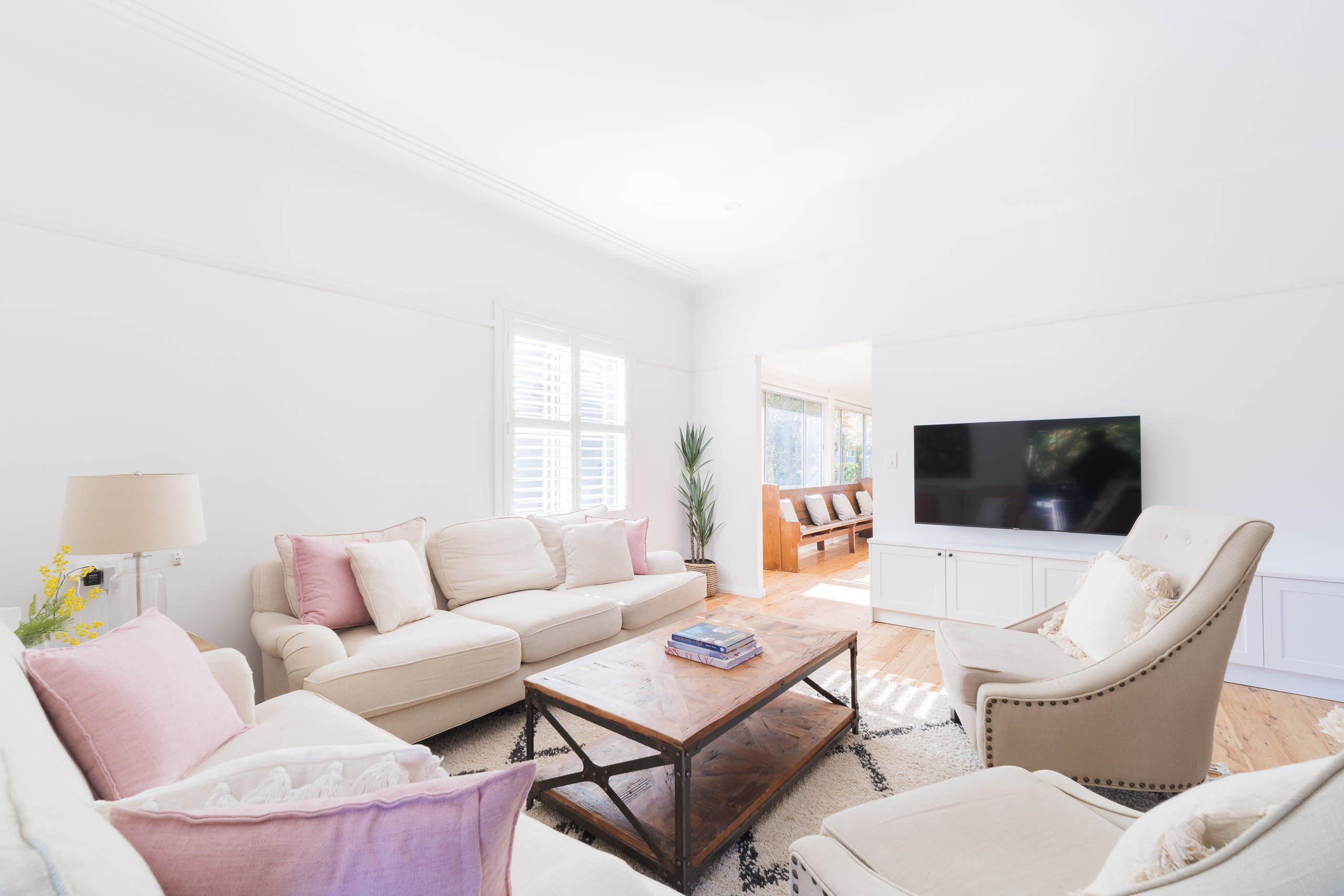 La Villette sleeps 9/fireplace/BBQ/Pet Friendly — Katoomba, New South Wales — vacation rental