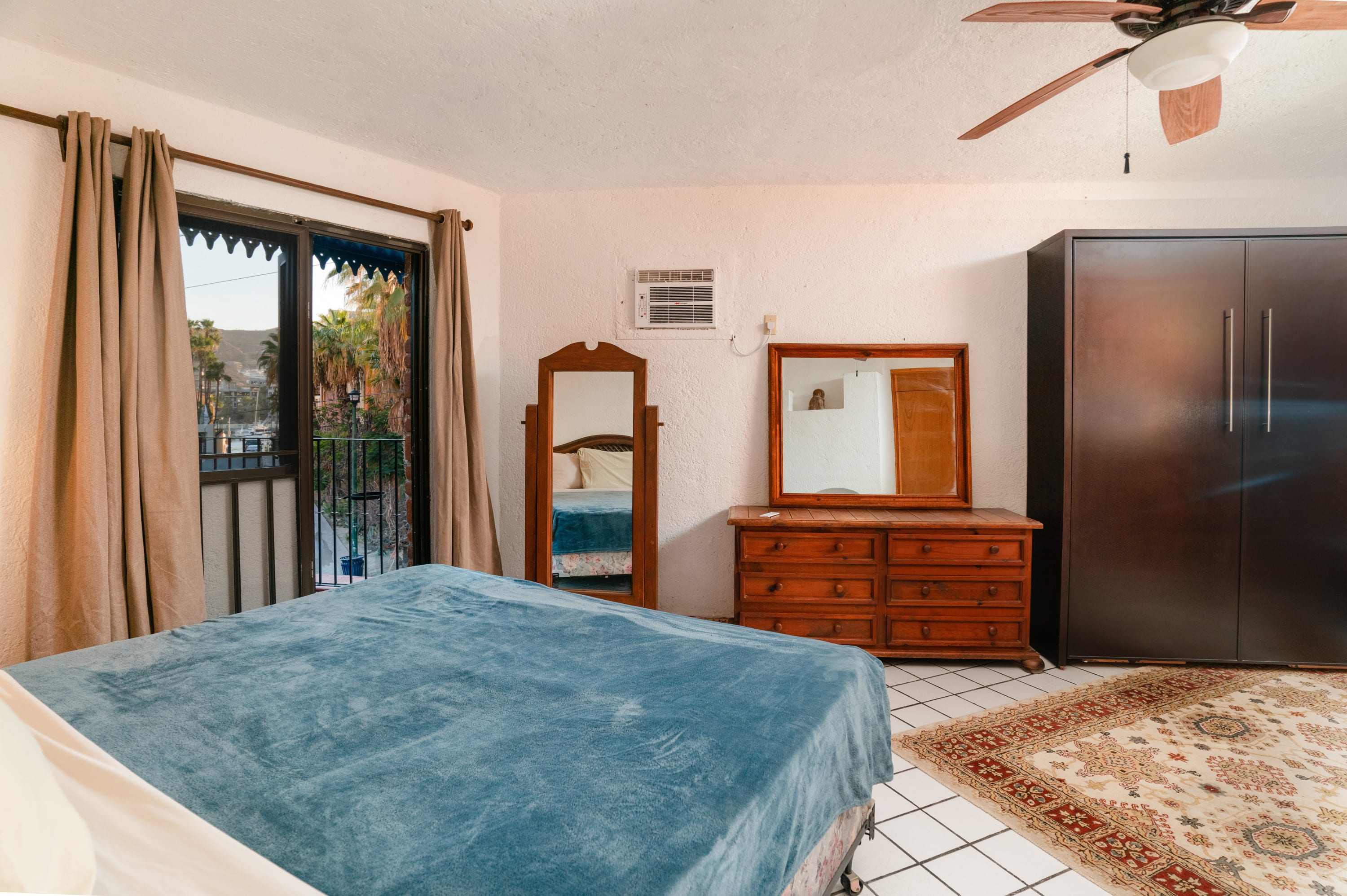 Condo - 15 steps to Downtown Cabo and Marina / 35 steps to AMAZING MEDANO BEACH! - Foto 14