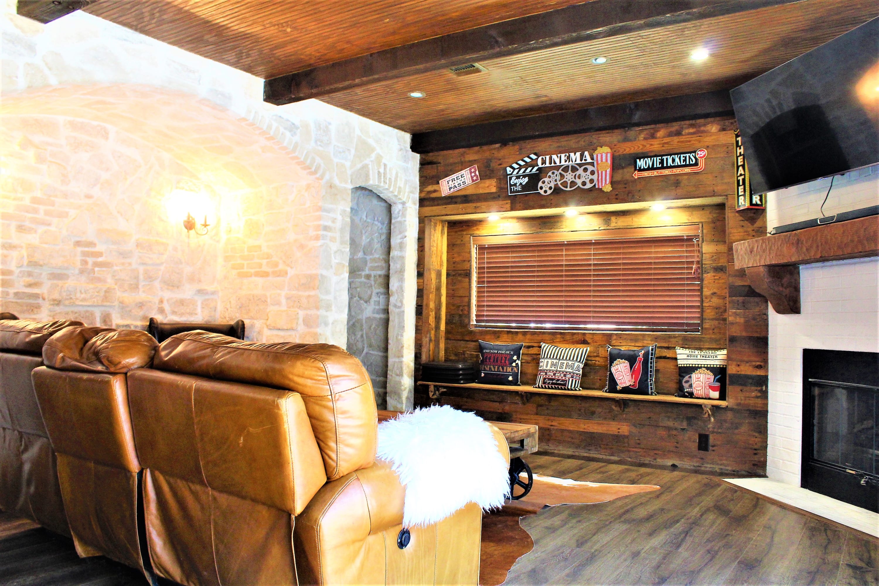 The Rustic Inn- Family friendly, Near Fiesta Texas