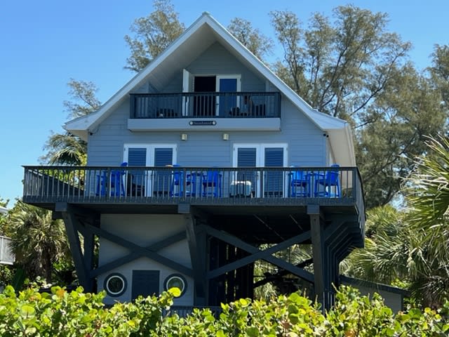 Seadated: Large, Family-Friendly Beachfront Home with kayaks! — Placida, FL — vacation rental