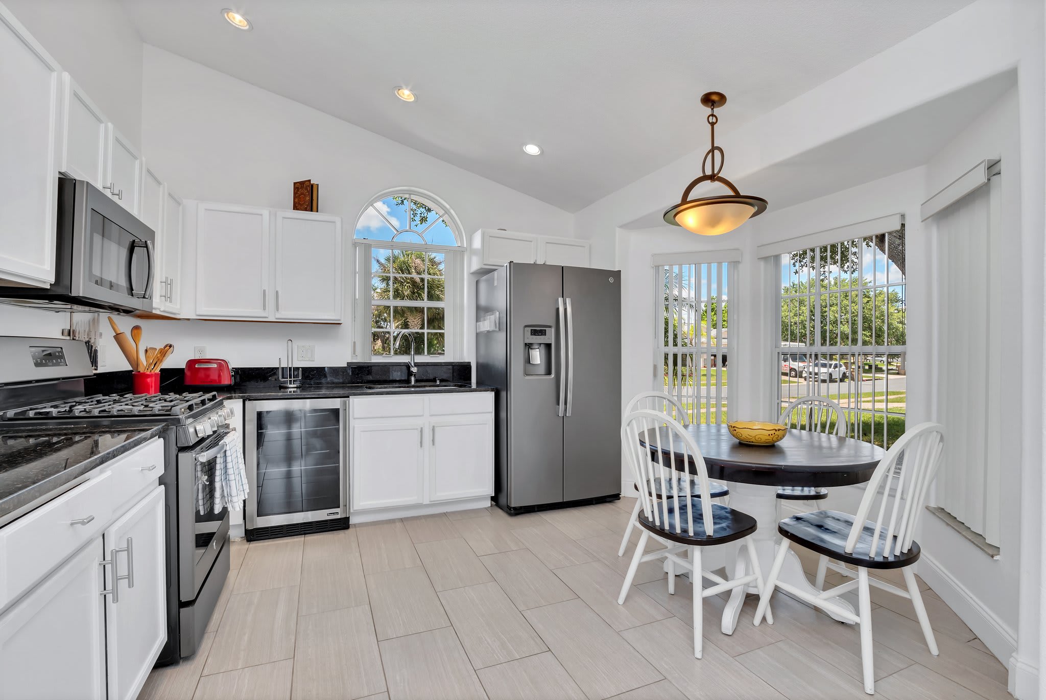 Test Upstay Big Home w Pool Games BBQ Near Disney | Photo 11