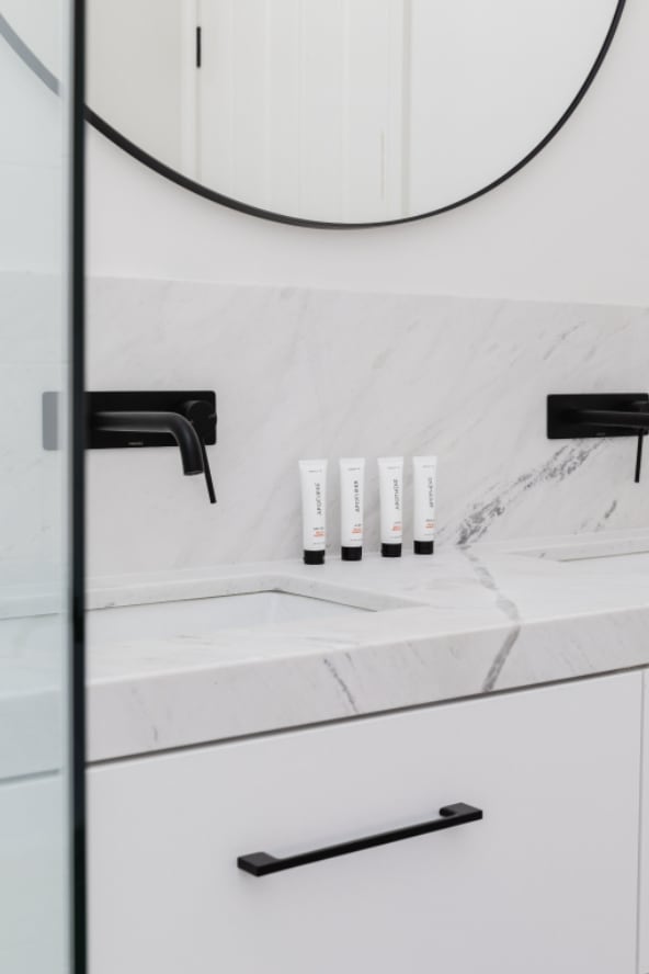 Clifftop Luxury | Spectacular Ocean Views - Picture 29