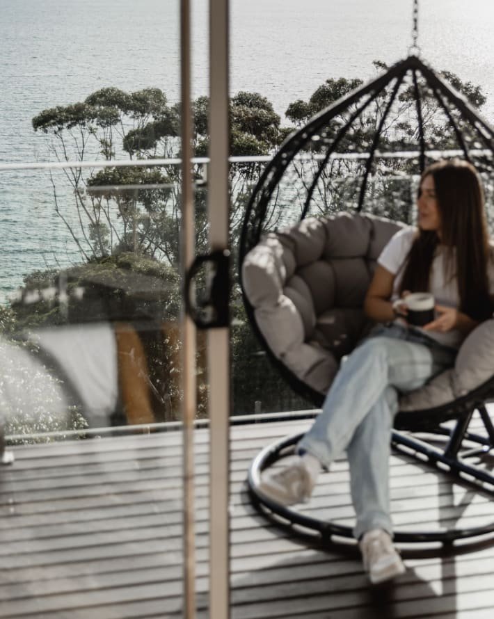 Clifftop Luxury | Spectacular Ocean Views - Picture 14