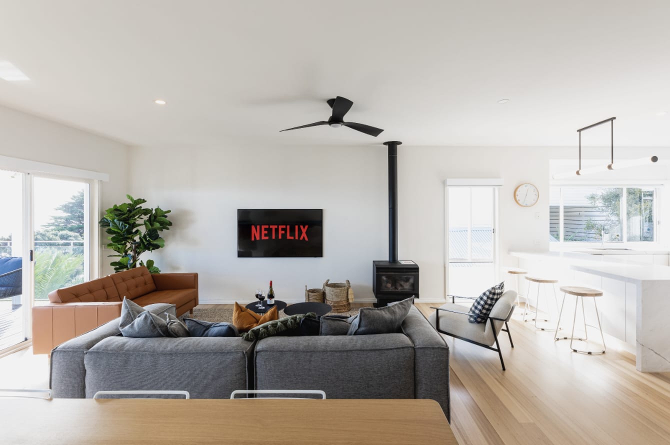 Clifftop Luxury | Spectacular Ocean Views - Picture 8