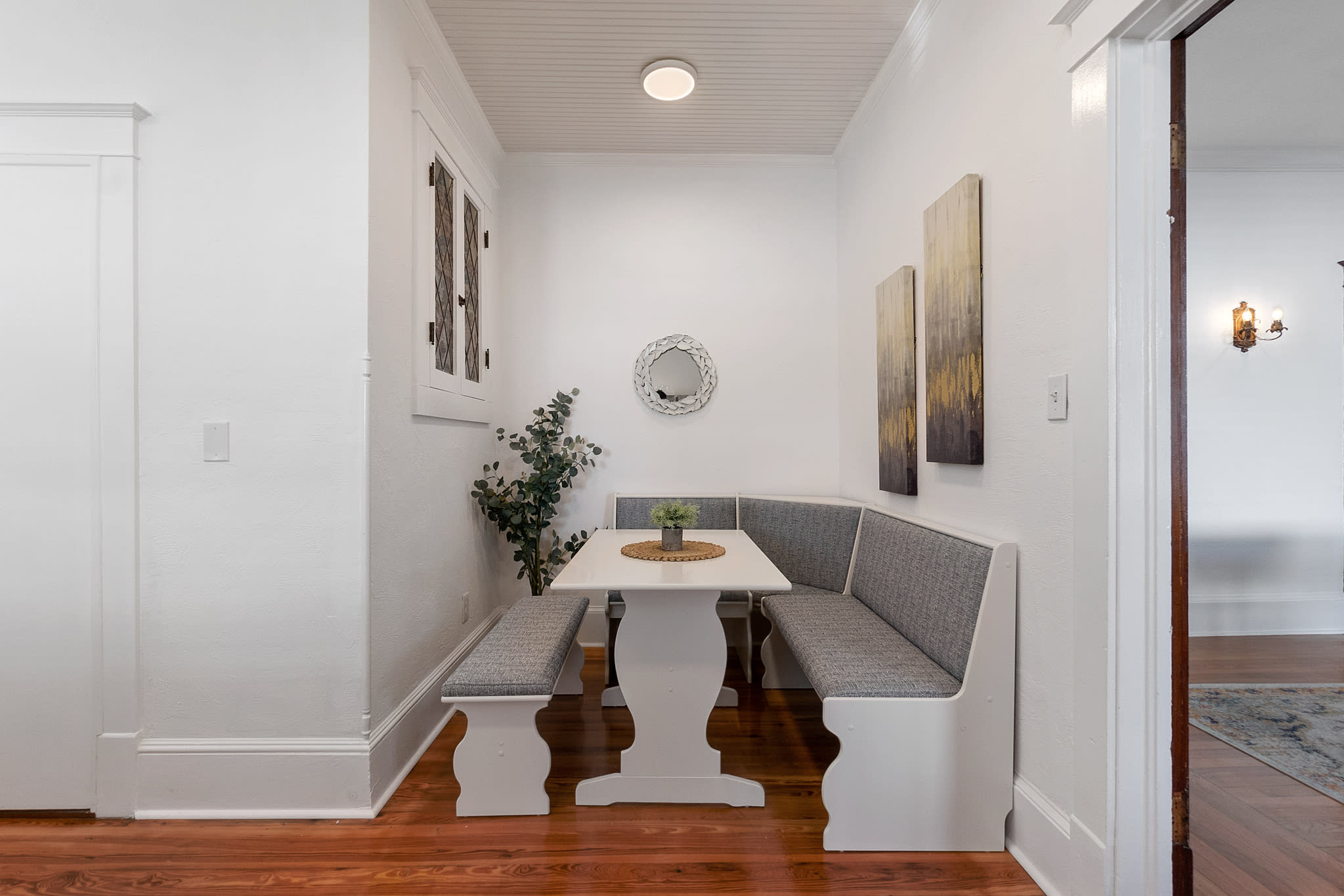 Mission Manor - Chic Apt- 15 Min Walk to Downtown! — photo 12