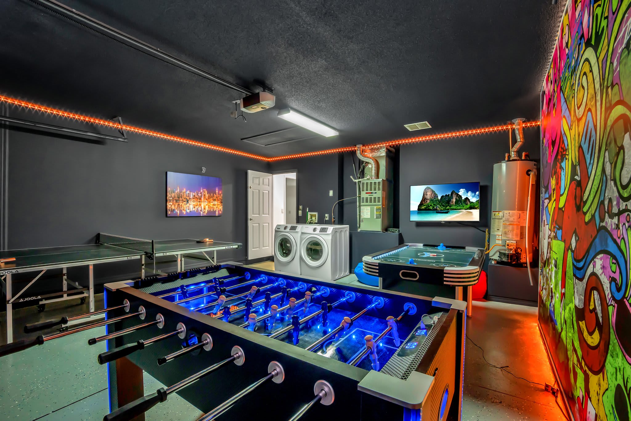 Test Upstay Big Home w Pool Games BBQ Near Disney | Photo 3