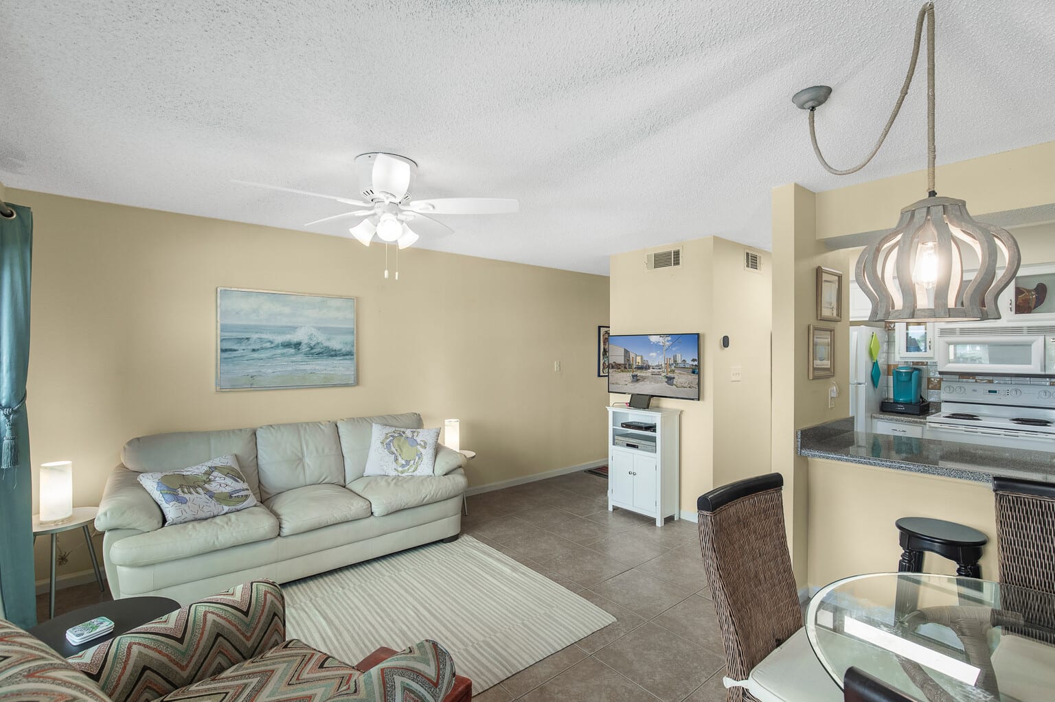 Coastal beach condo right across from beach | Photo 3