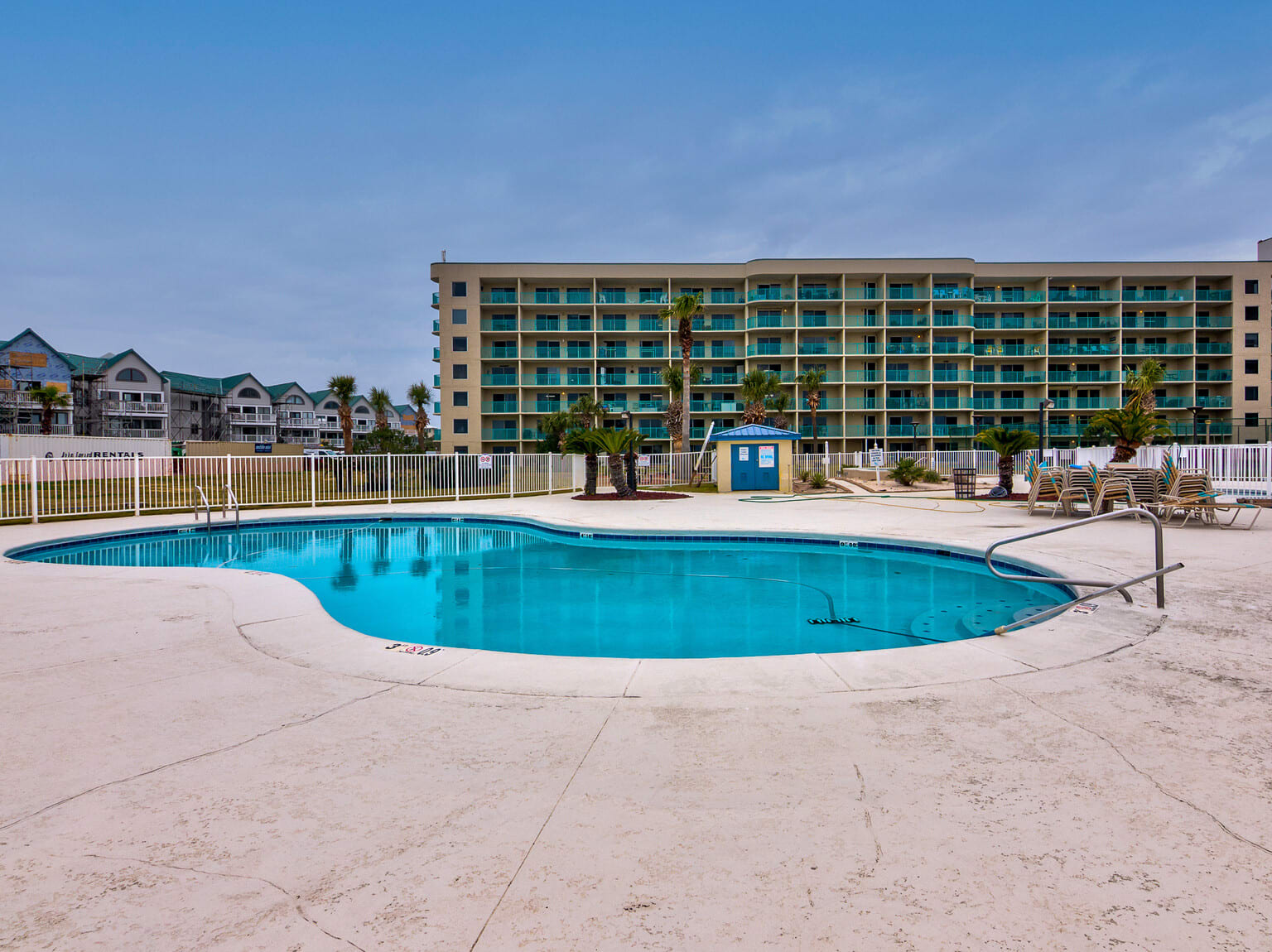 Condo in Fort Morgan with pools and hot tubs | Photo 3