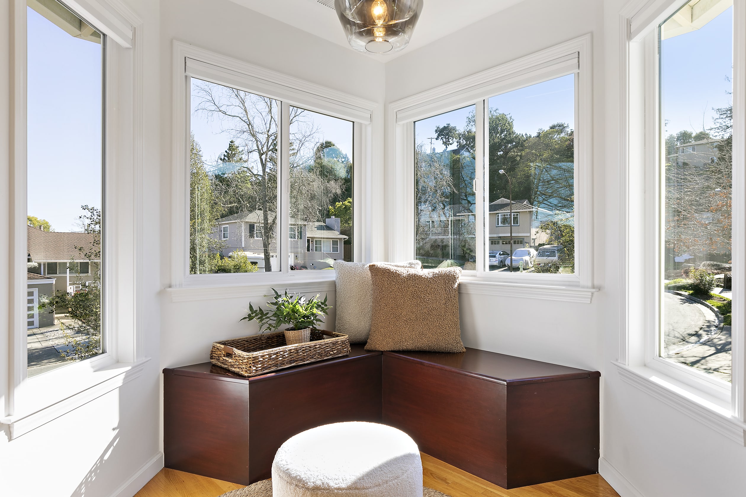 @ Marbella Lane - Elegant and Inviting Home in RWC - Picture 22