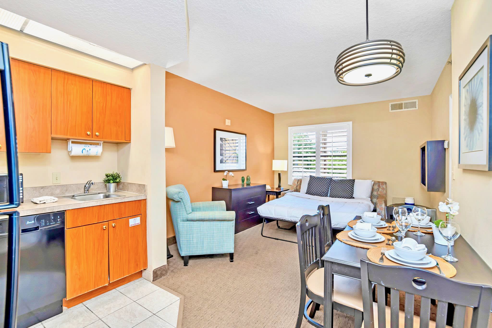 1BR Two Queen Beds with shared Pool and Hot Tub | Photo 6