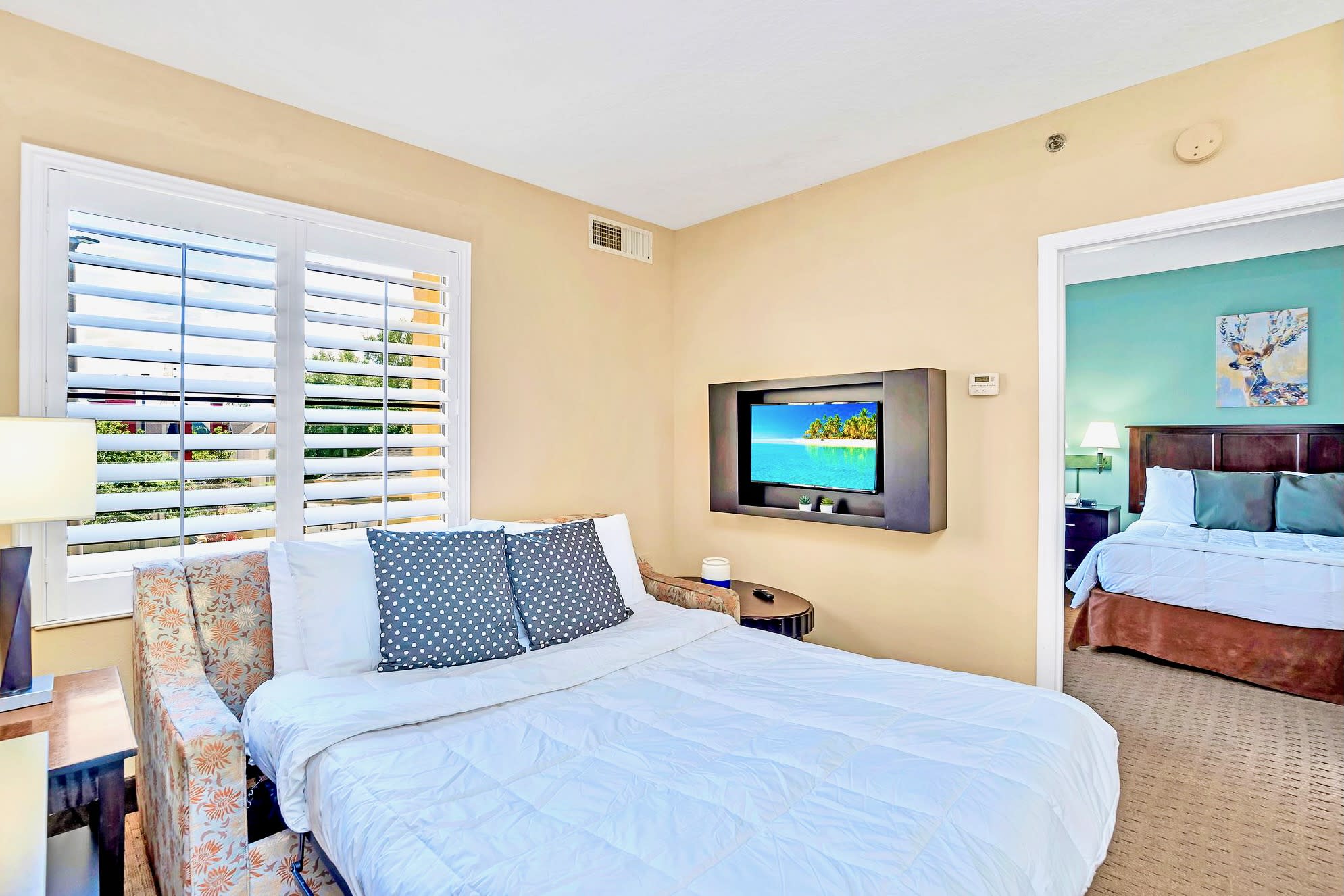 1BR Two Queen Beds with shared Pool and Hot Tub | Photo 12