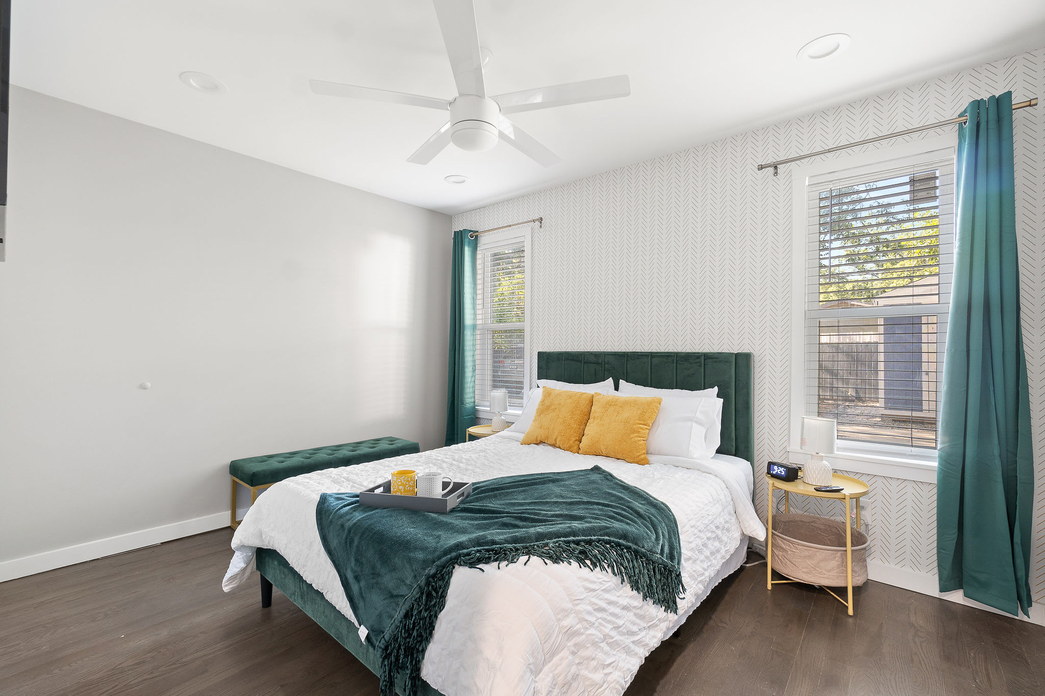 Emerald Indigo House | Pet Friendly - Picture 43