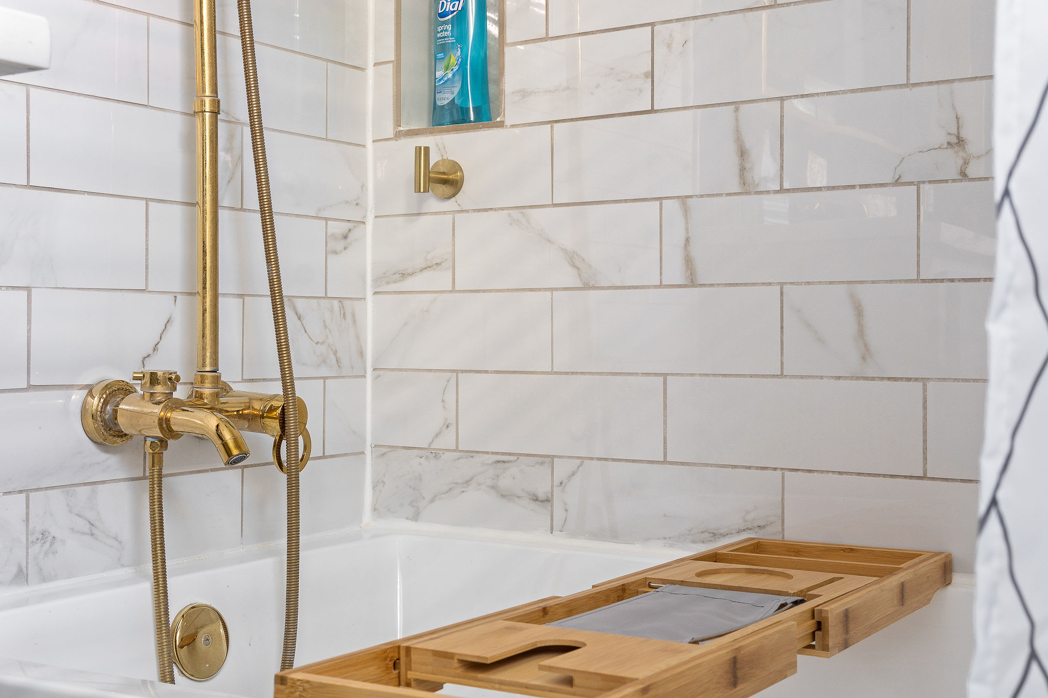 Emerald Indigo House | Pet Friendly - Picture 38