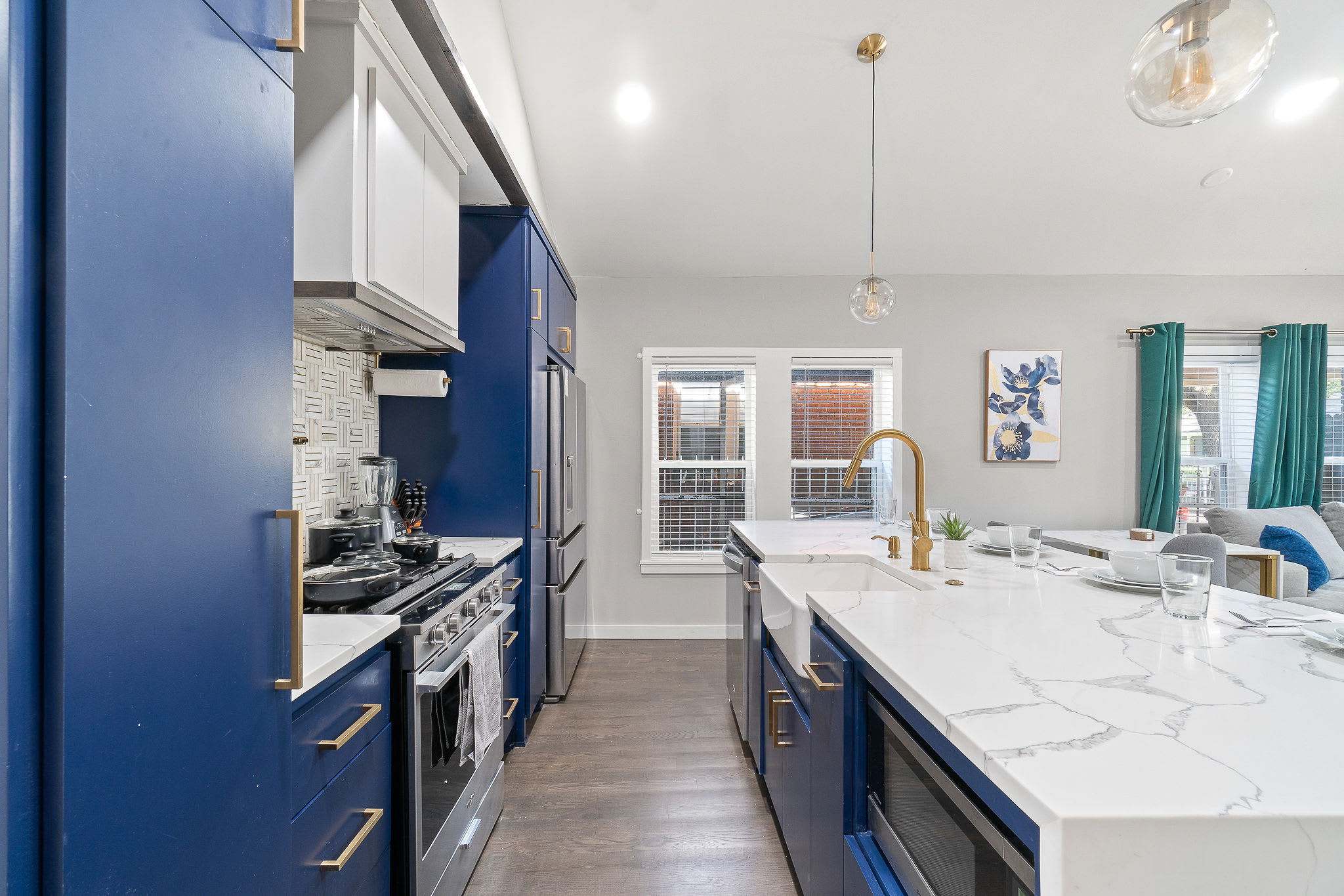 Emerald Indigo House | Pet Friendly - Picture 16
