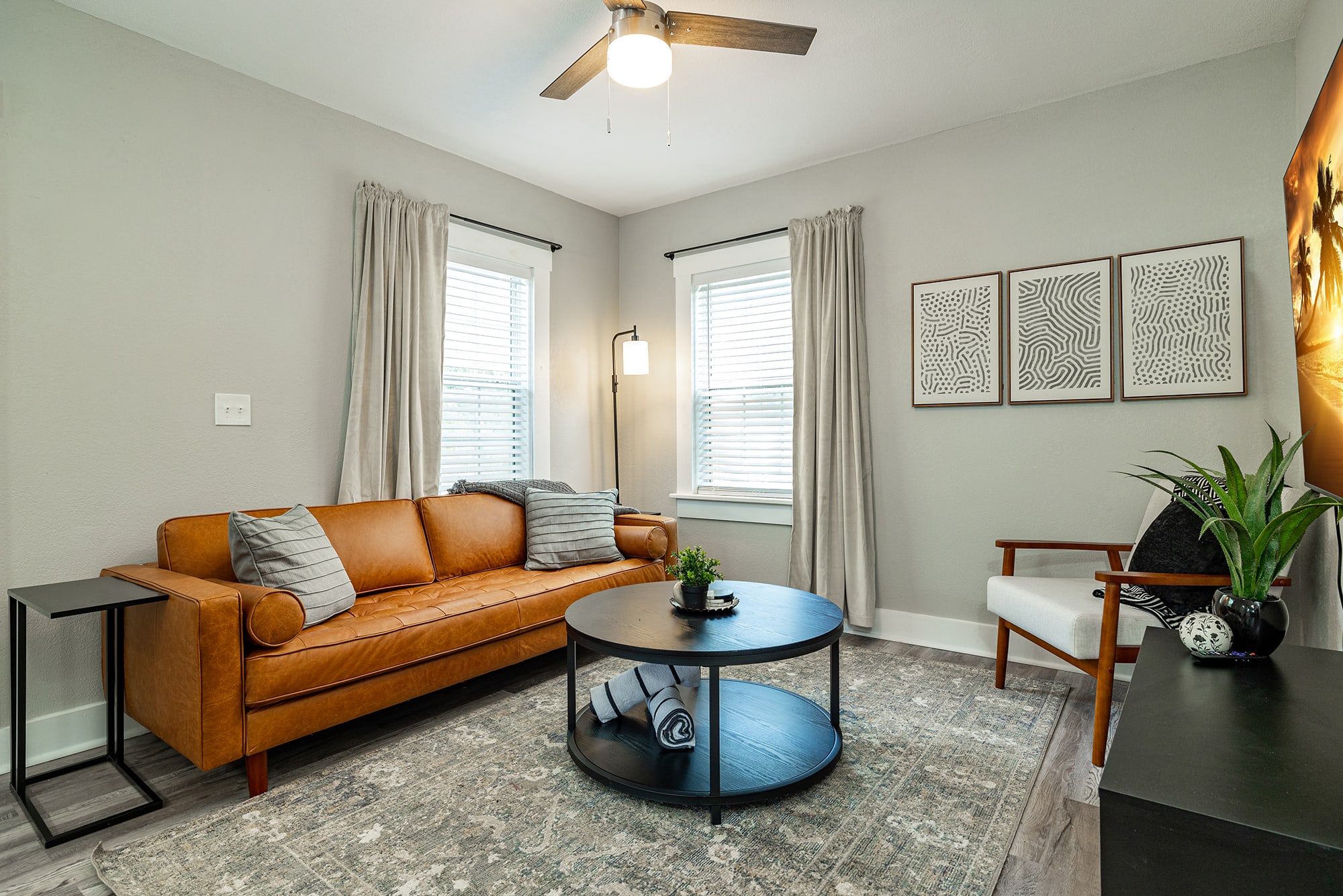 Relax after a long day downtown in our cozy and updated living space!