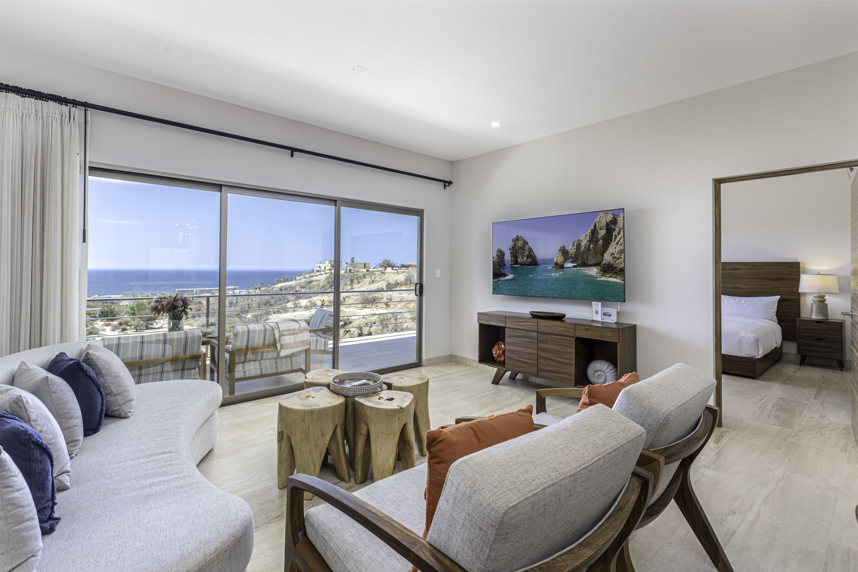 Impressive Ocean Views @Peaceful 3BR Condo° - Picture 1