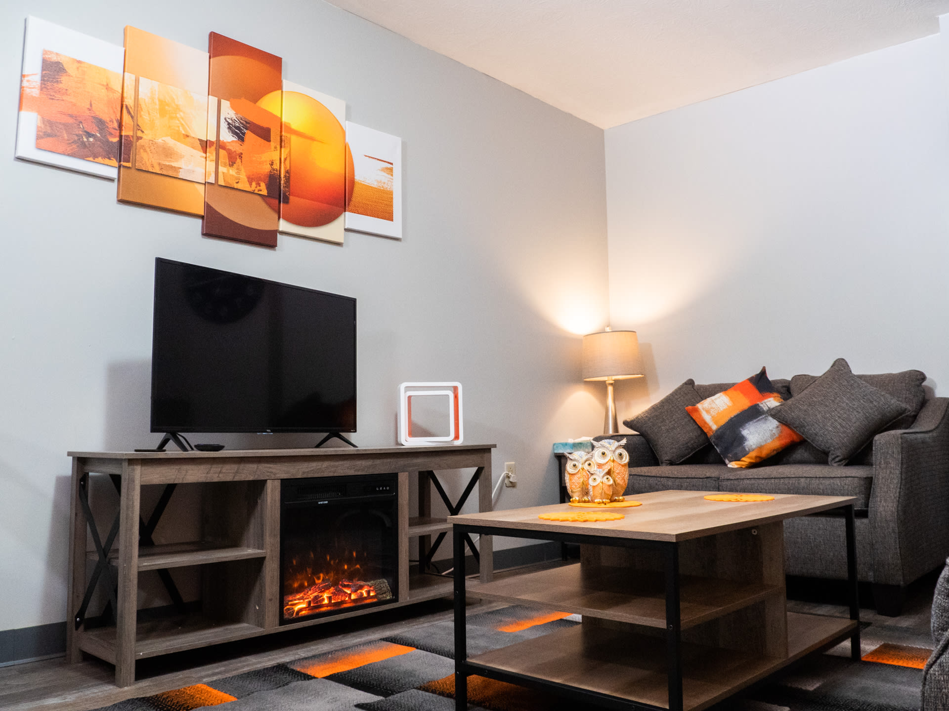 2 Bedroom 2 Bathroom | The Heart of Pittsburgh 2