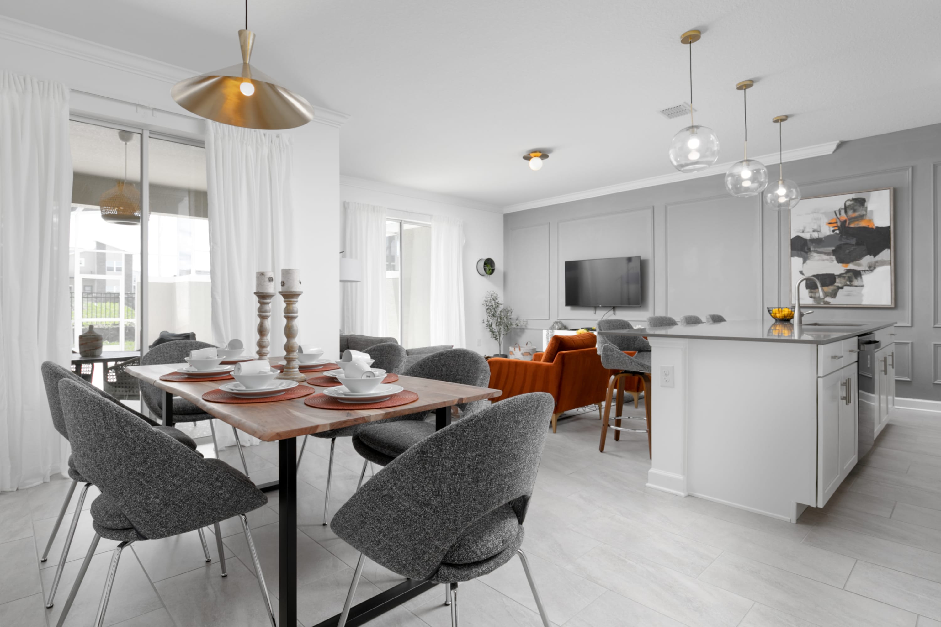 Stylish townhome near Disney | Photo 2