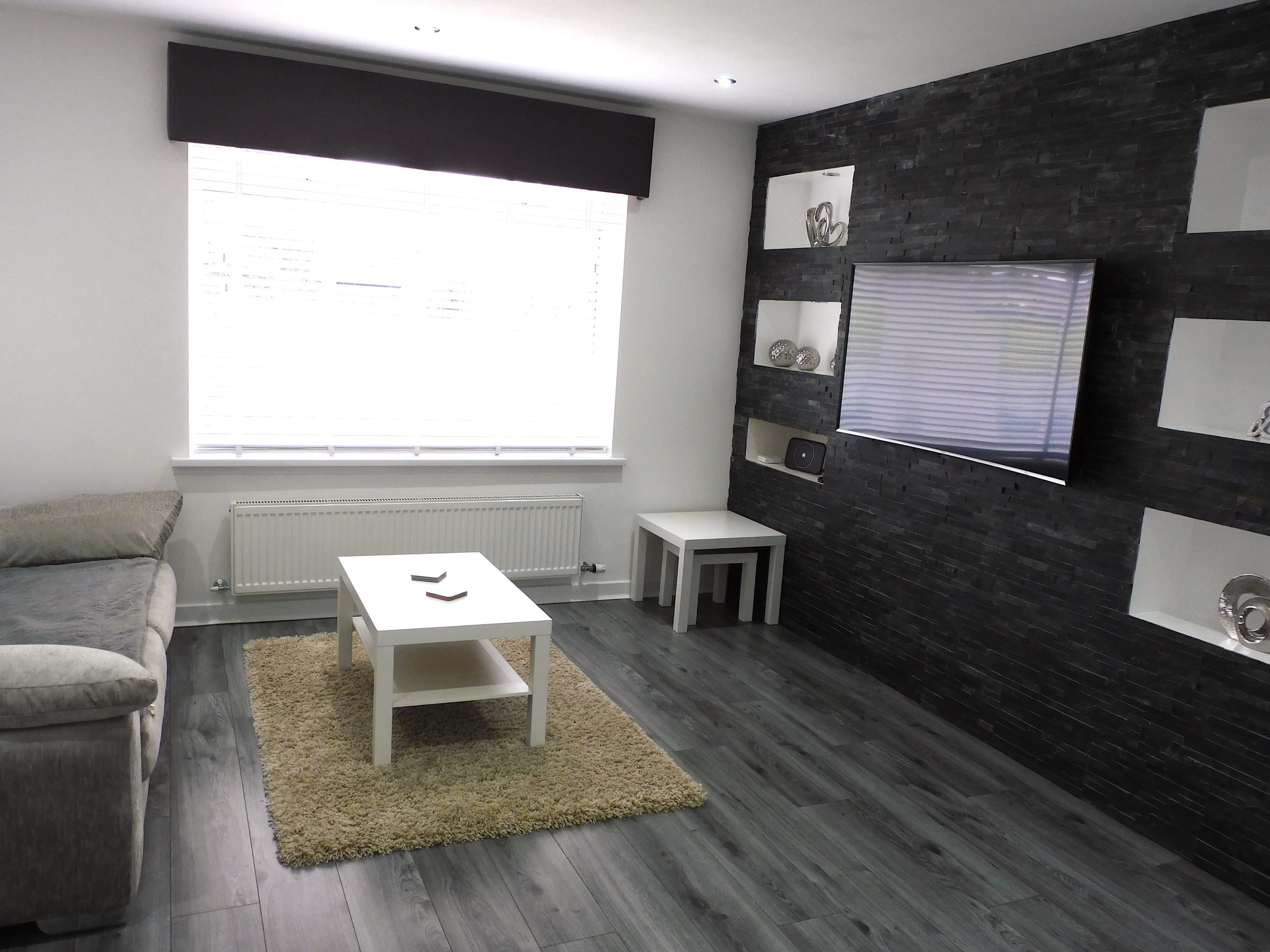 Beautiful 3 bedroom home with large garden. 35 mins to Glasgow...