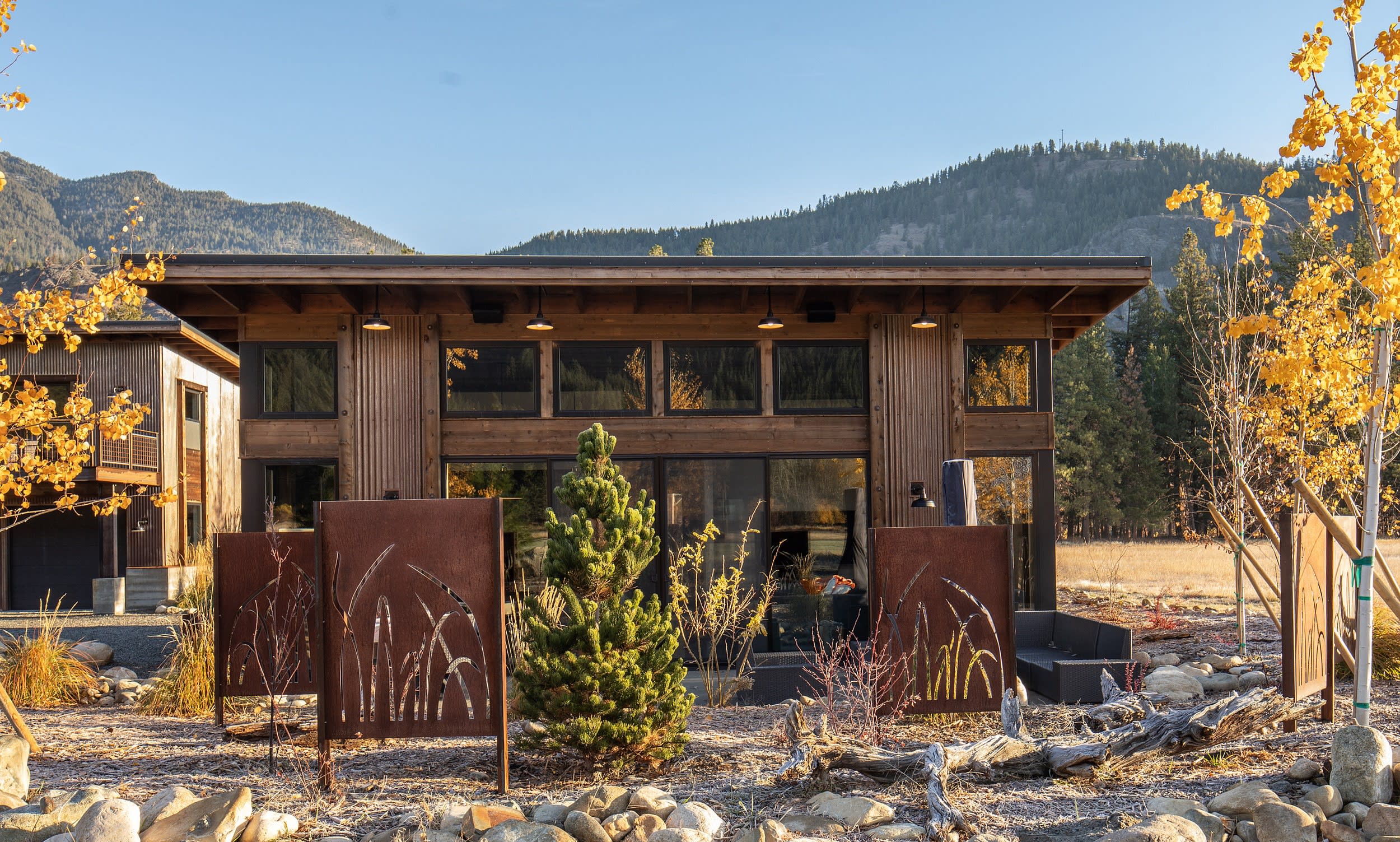 Base Camp 49 Guest House — Mazama, WA — vacation rental