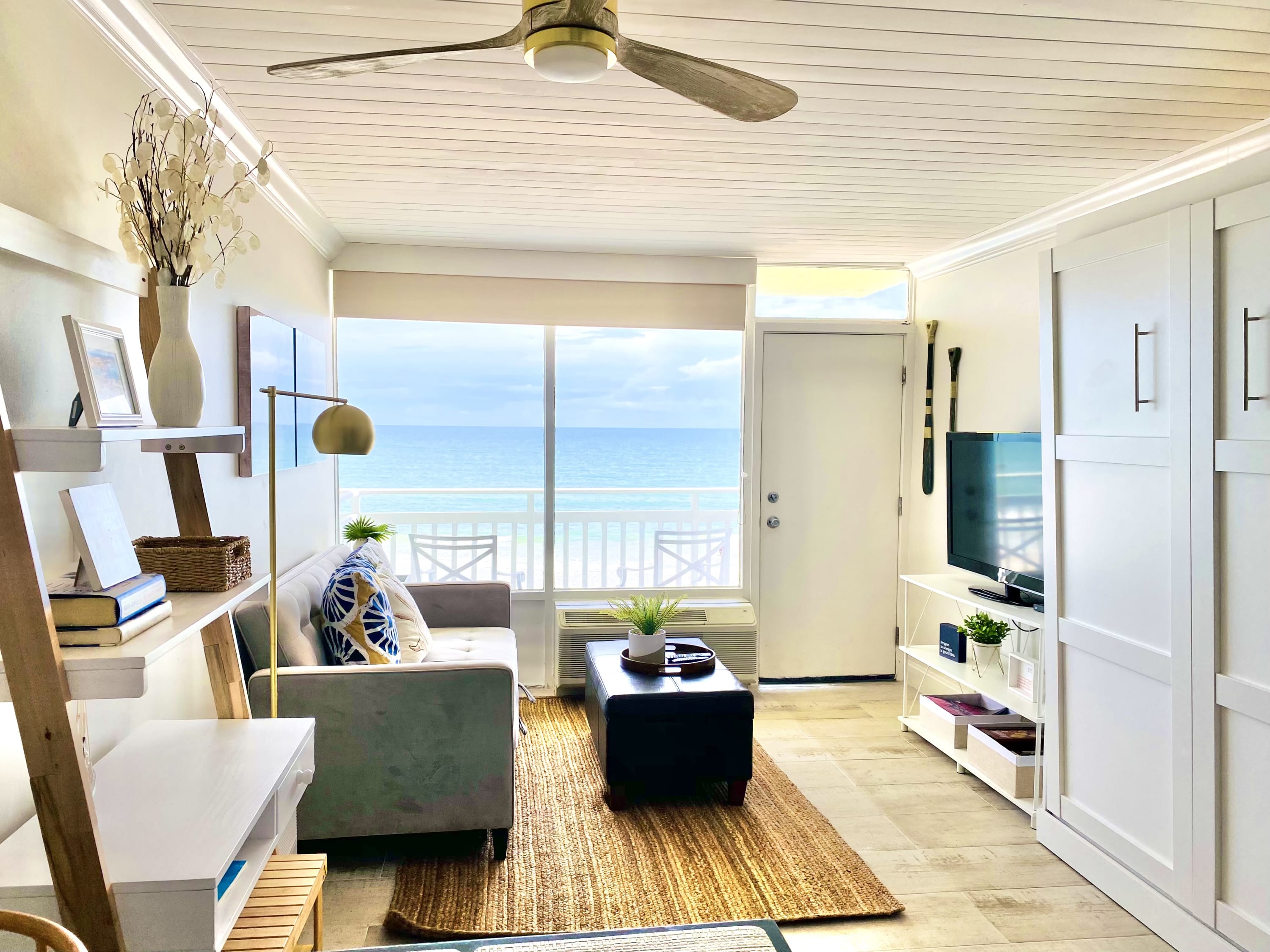 Sugar Sands - Ocean front at Symphony Beach Club !