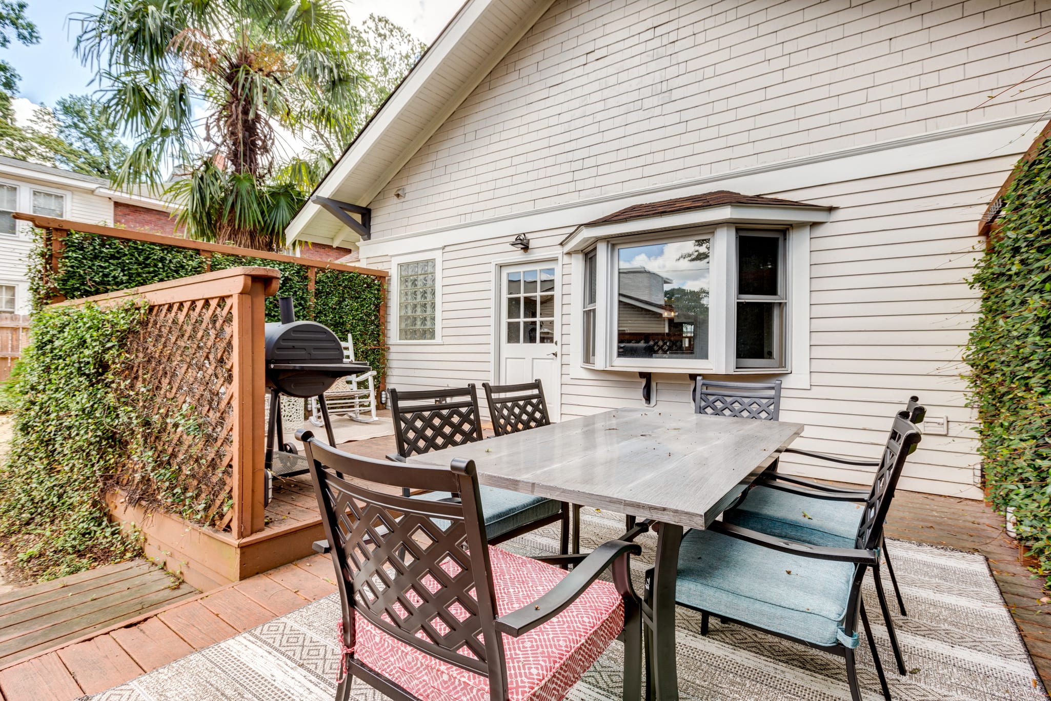 Tree-Lined Street. Walk to Shops. Beautiful Porch. - Foto 41