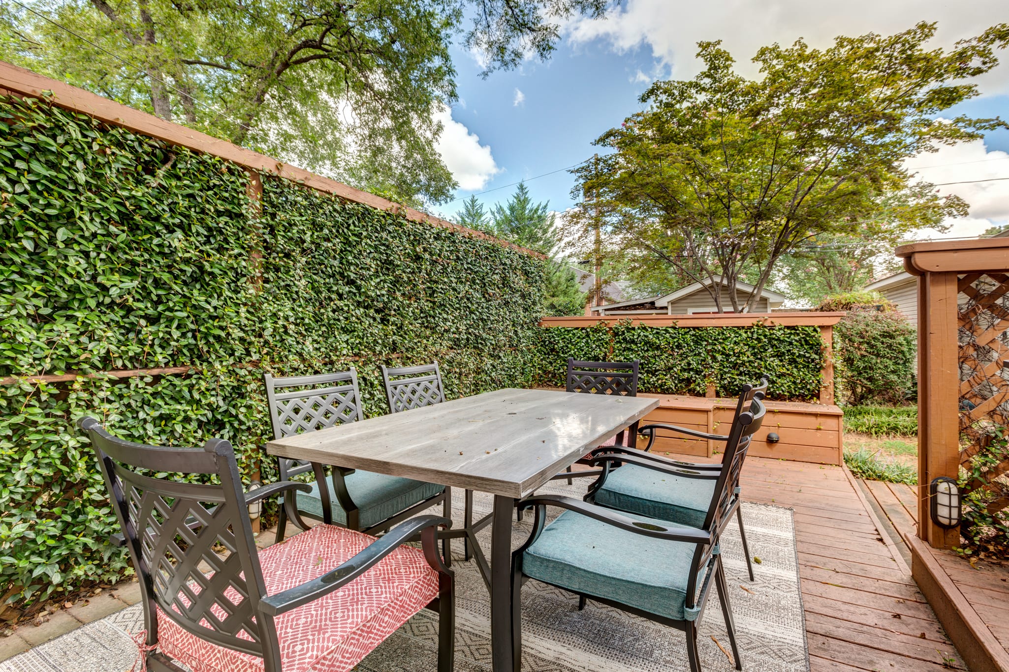 Tree-Lined Street. Walk to Shops. Beautiful Porch. - Foto 42