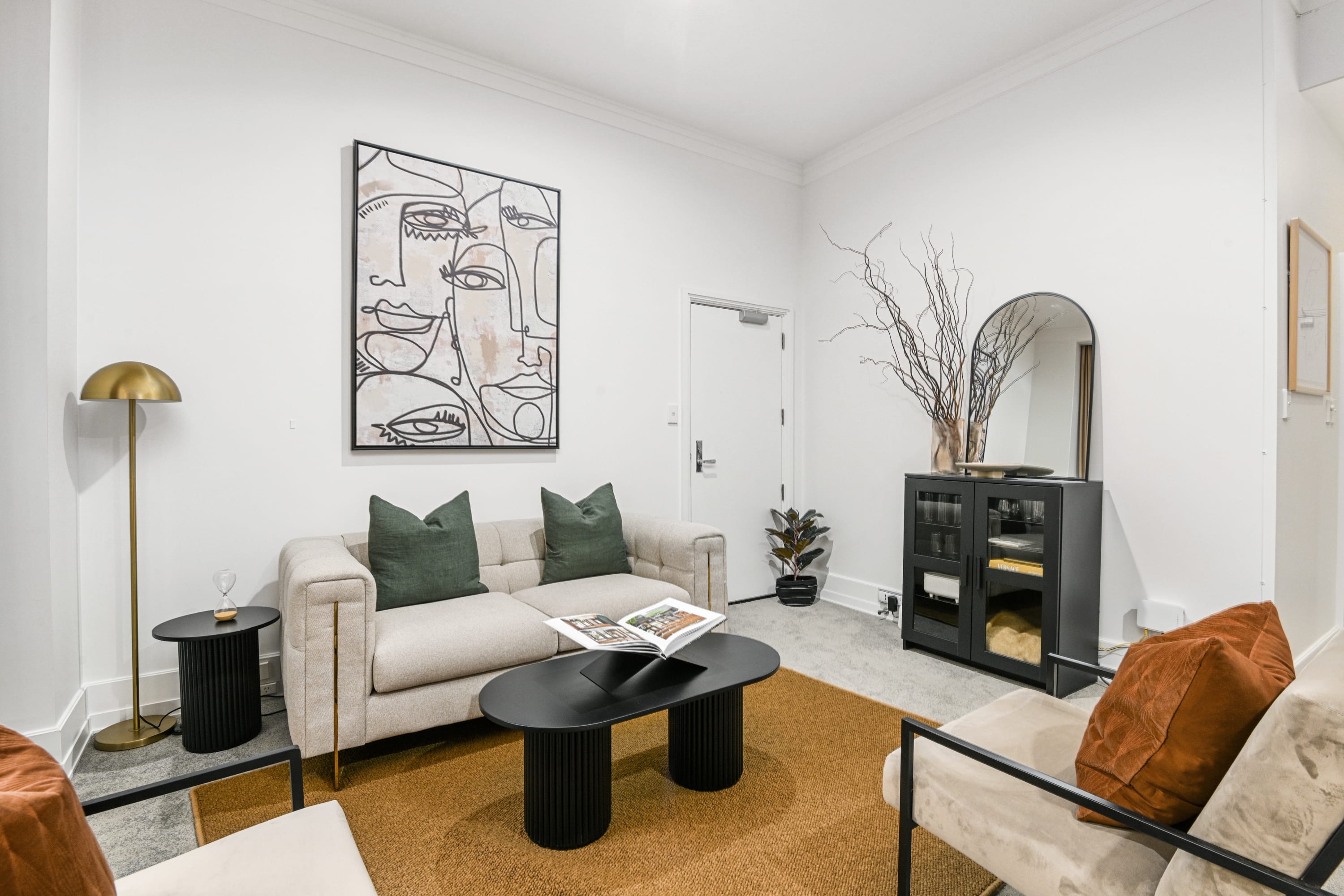 Stylish Apartment in the Heritage on Hobson Street - Image 5