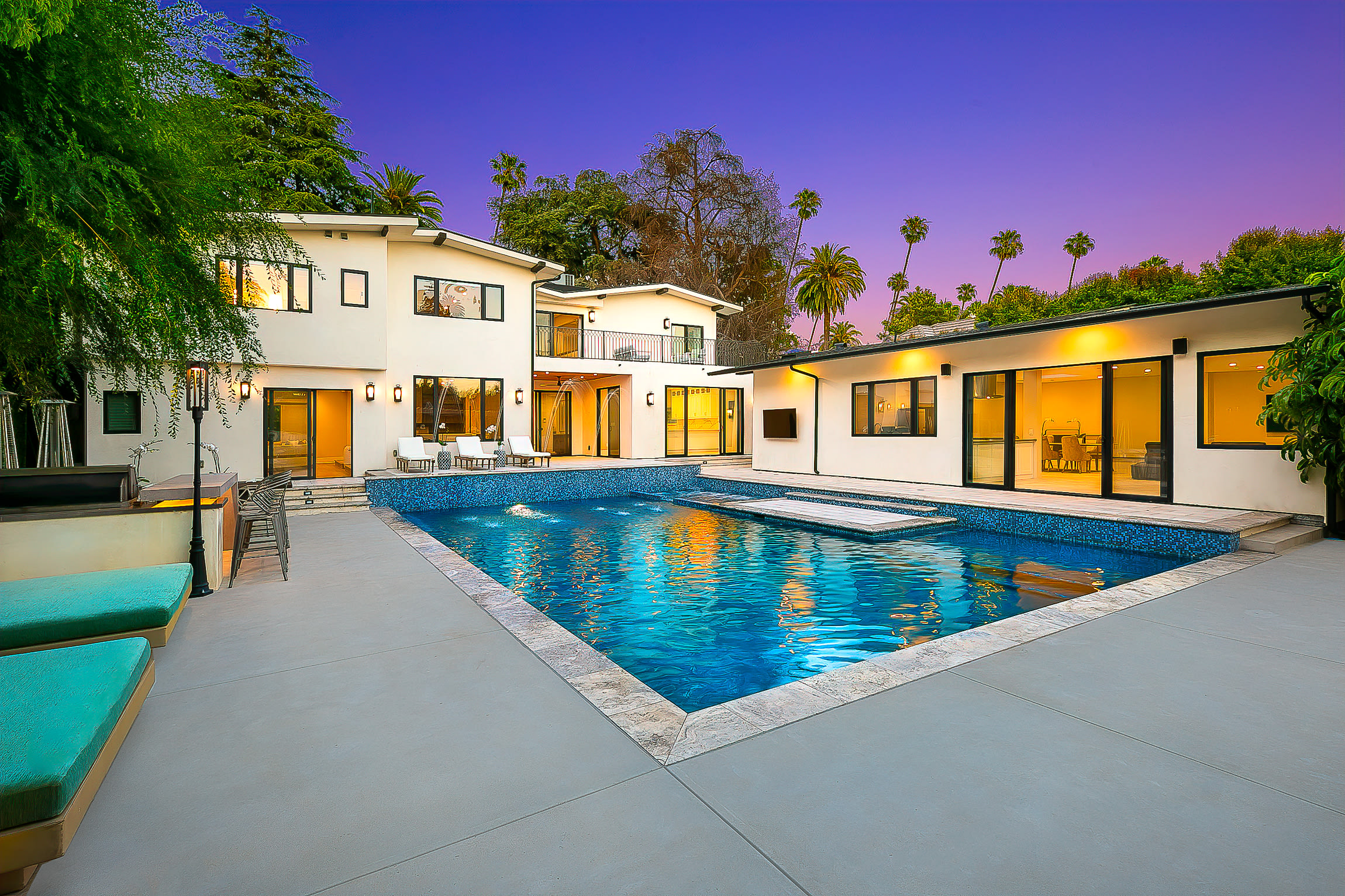 The Beverly Hills Estate & Tennis Court - Picture 11