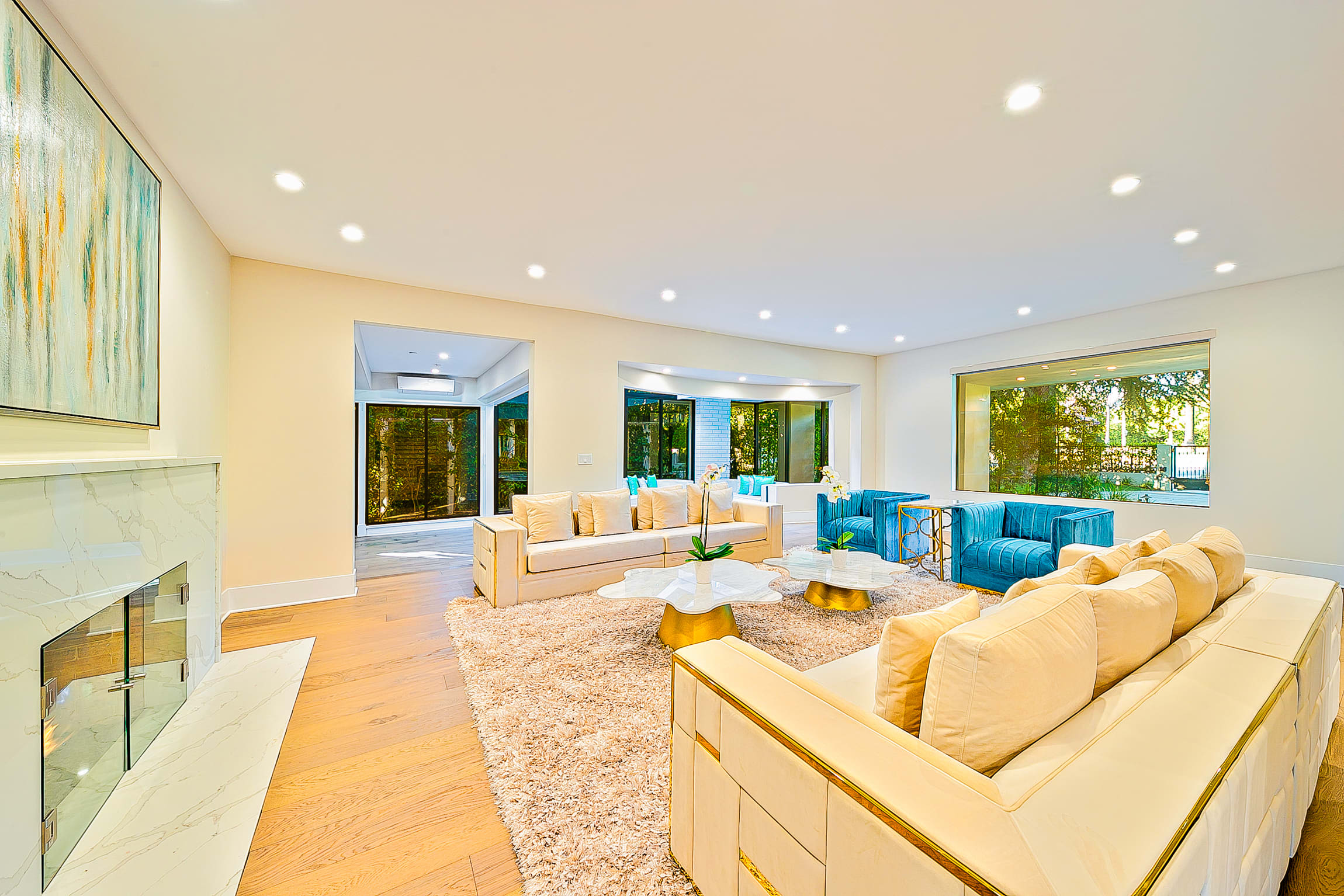 The Beverly Hills Estate & Tennis Court - Picture 19