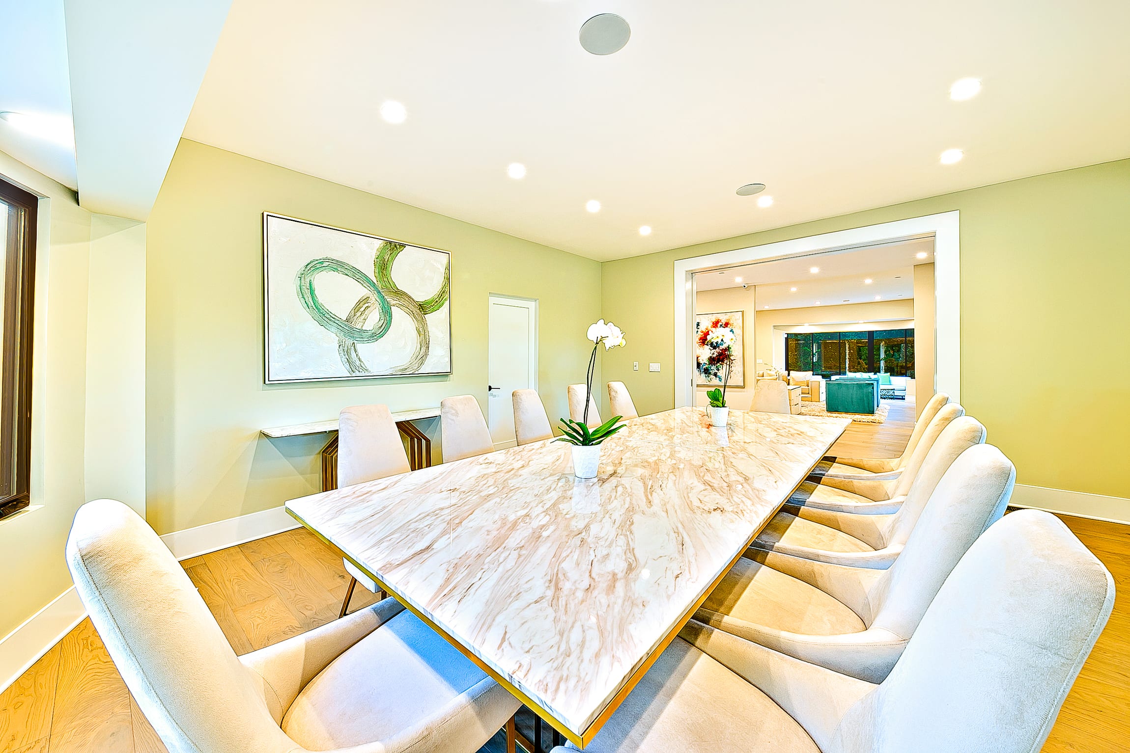 The Beverly Hills Estate & Tennis Court - Picture 24