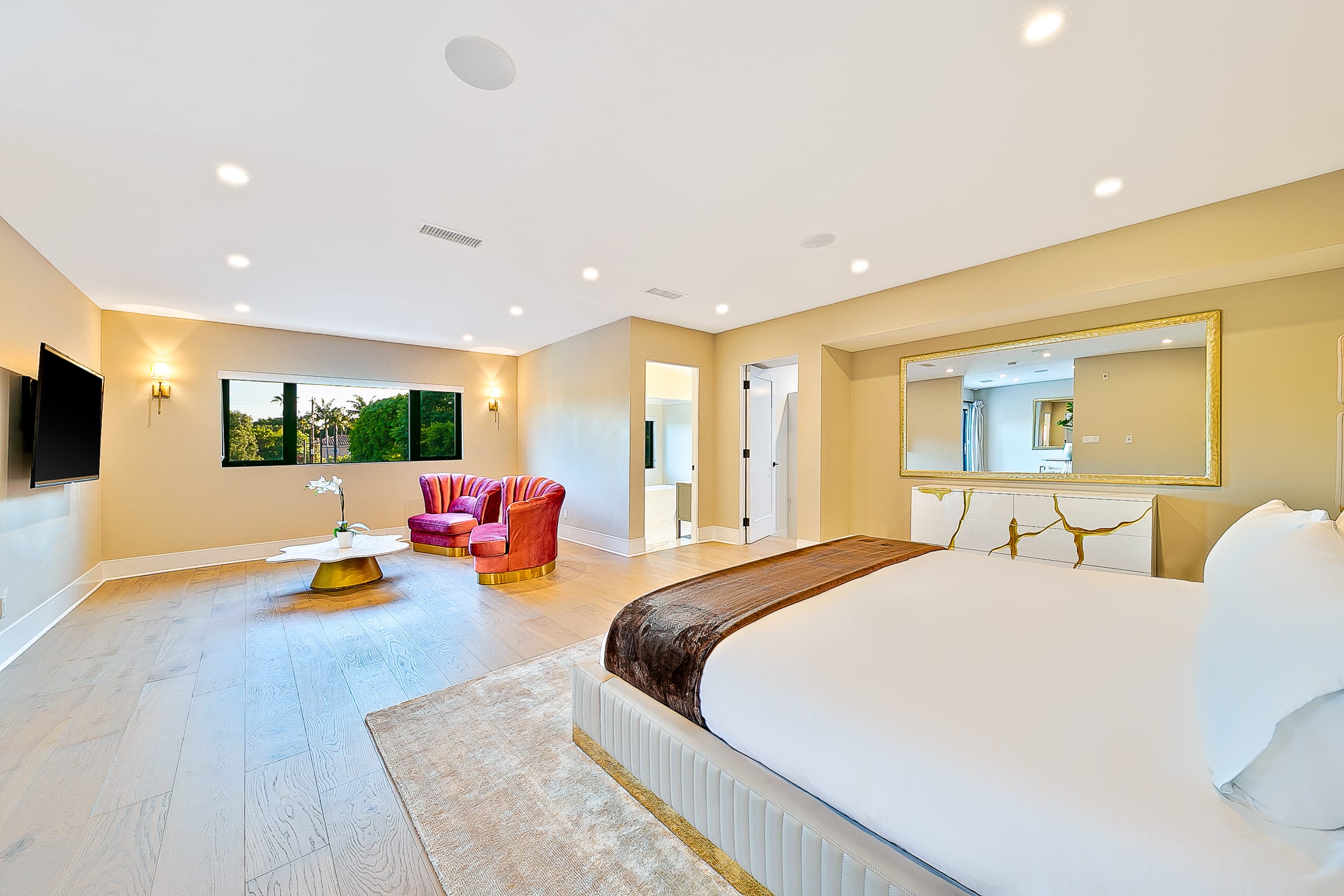The Beverly Hills Estate & Tennis Court - Picture 34