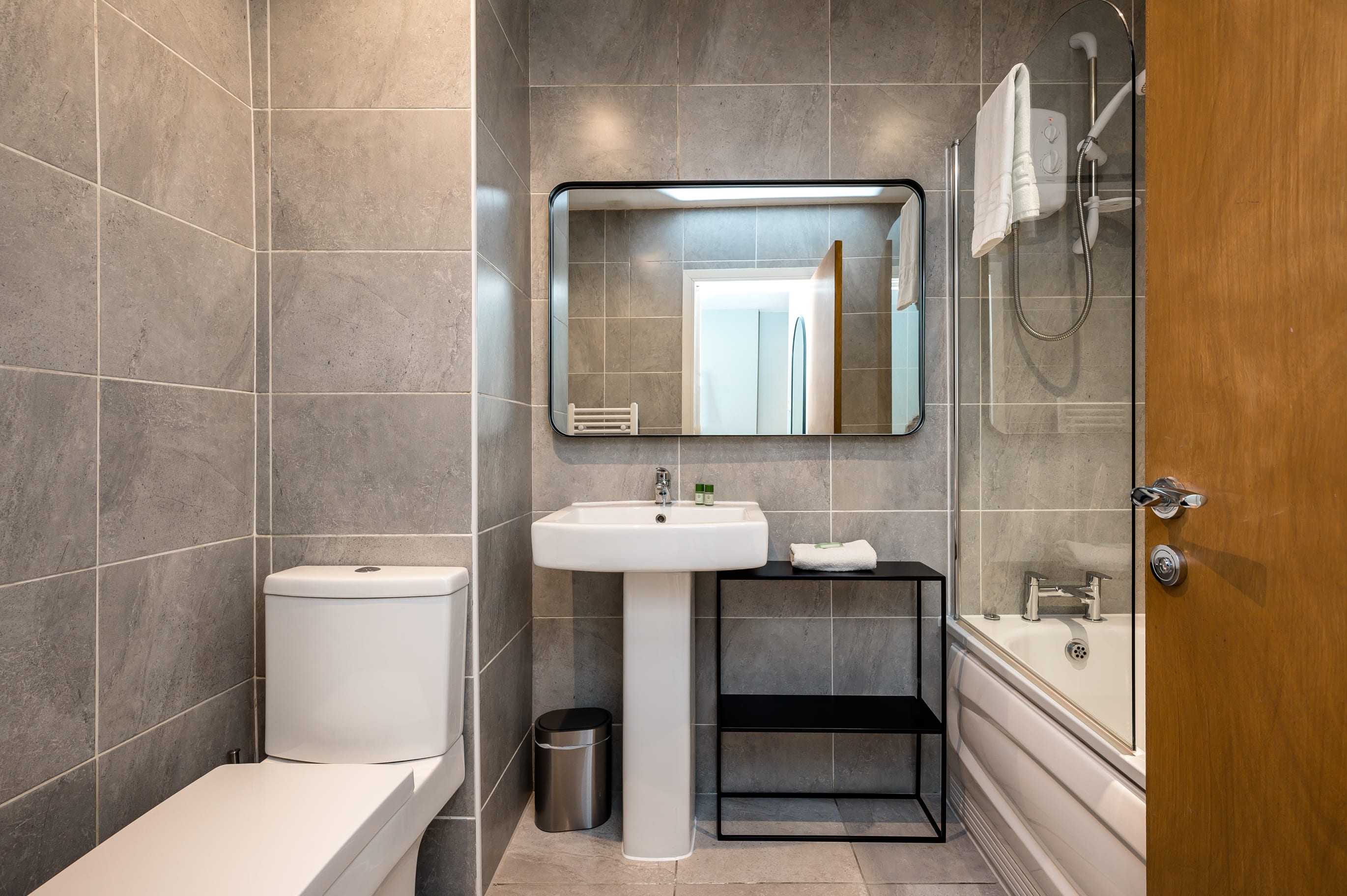 Host Apartments | The Georgian Quarters at Bedford St I