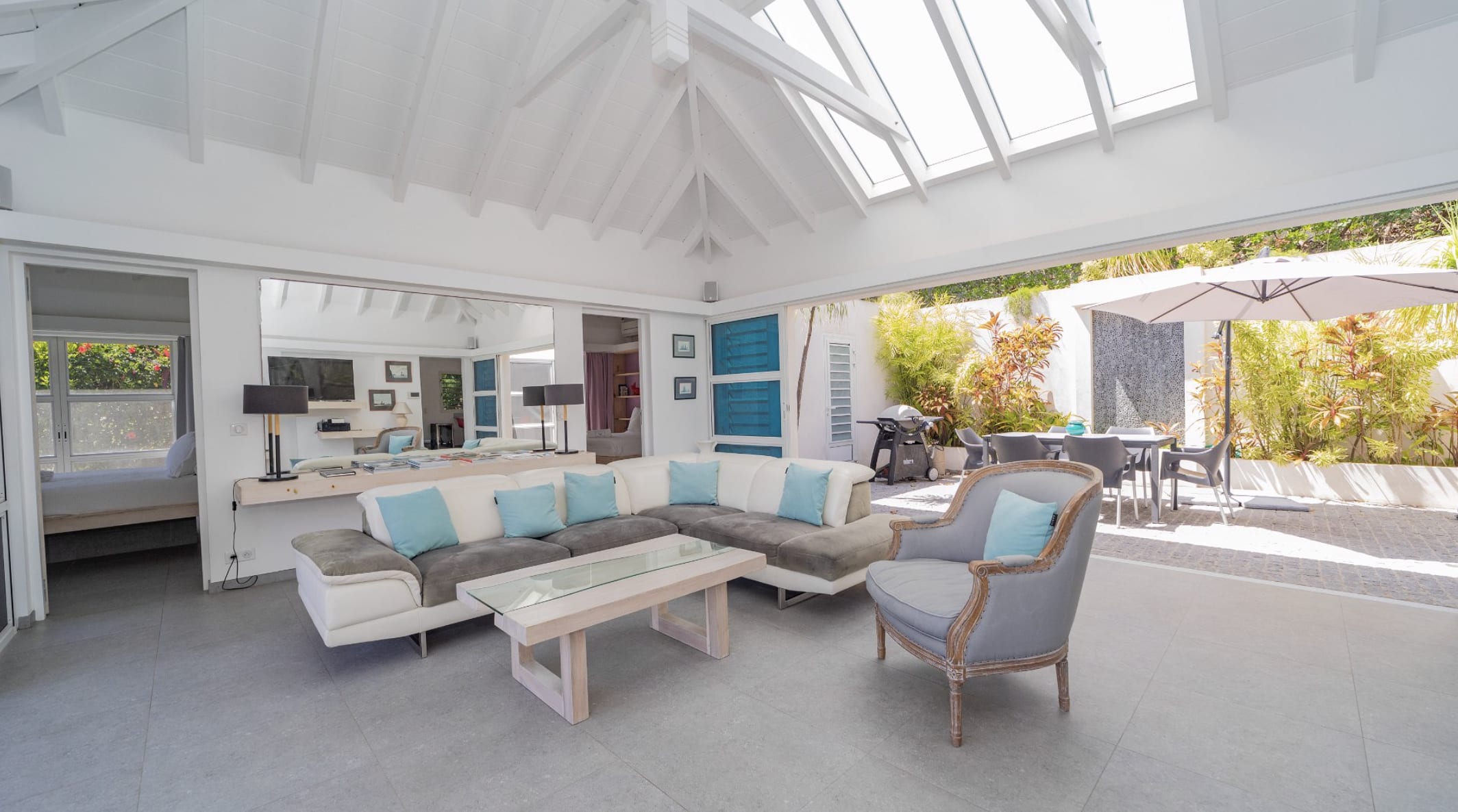 Charming villa with Outstanding View 5