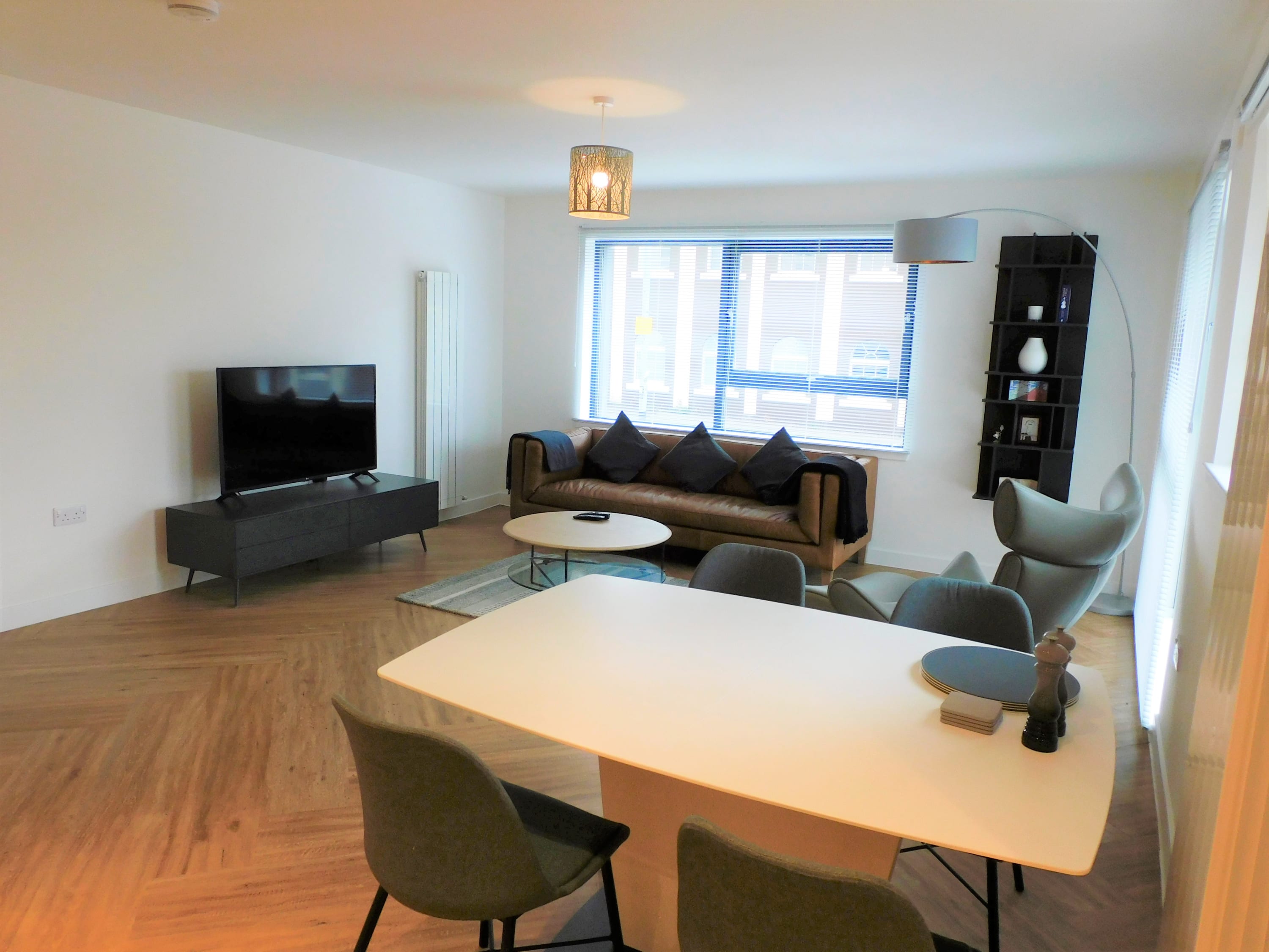 New build, Gorgeous, 2 bed Apt in Finnieston