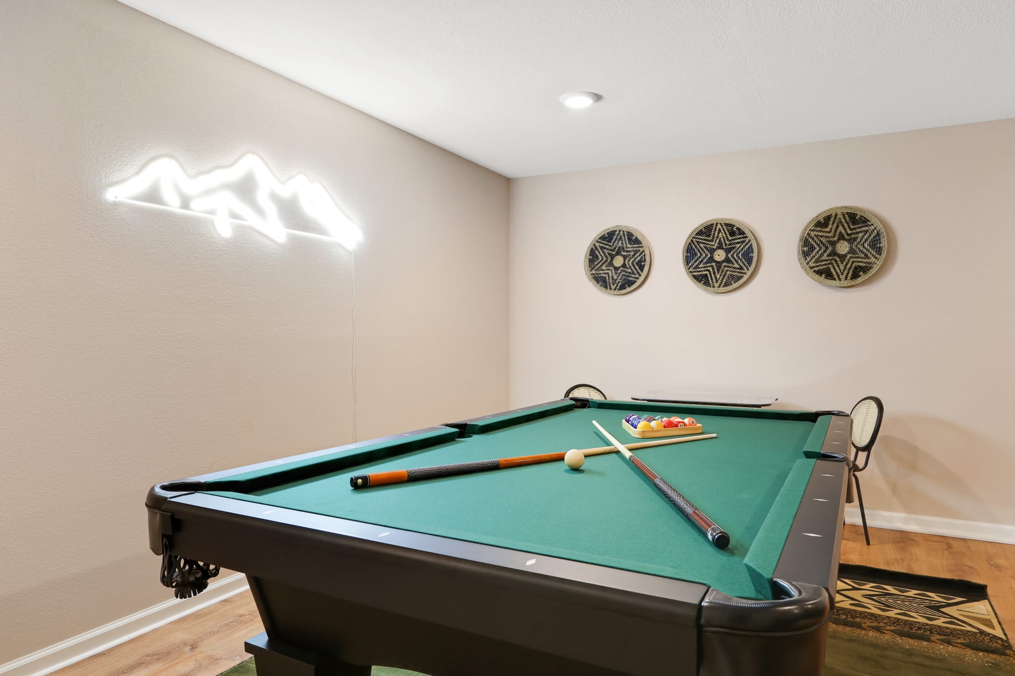 Brand new pool table in the game room!