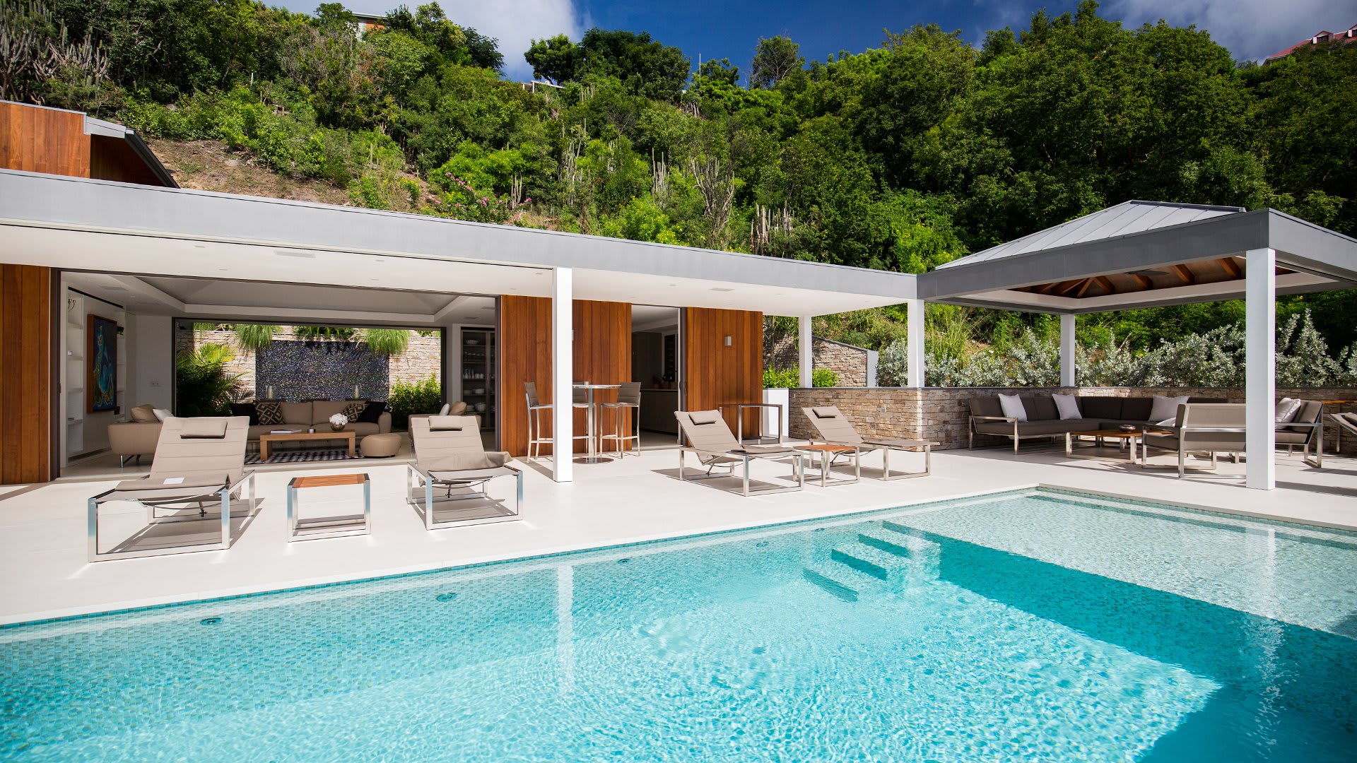 Outstanding Villa with an Amazing Sunset View 2