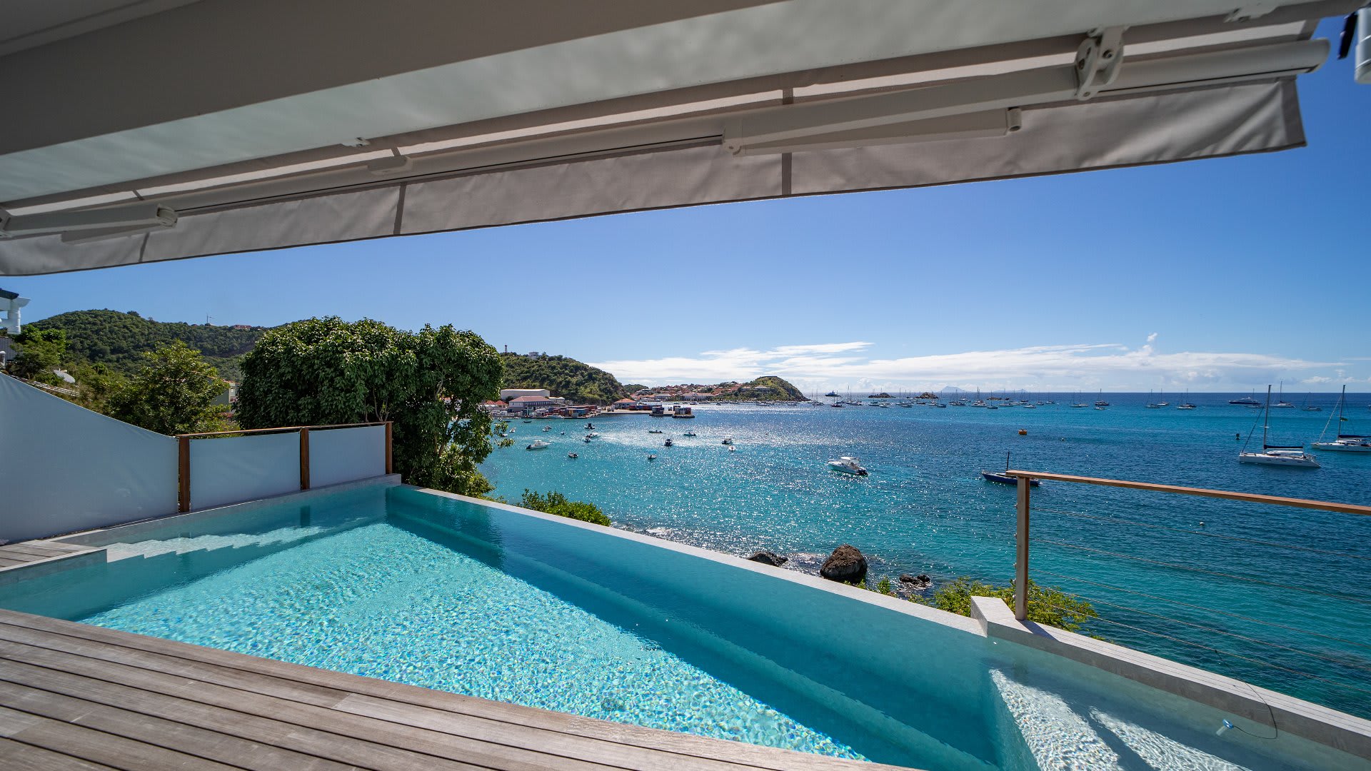 Quiet Villa Surrounded by Tropical Vegetation