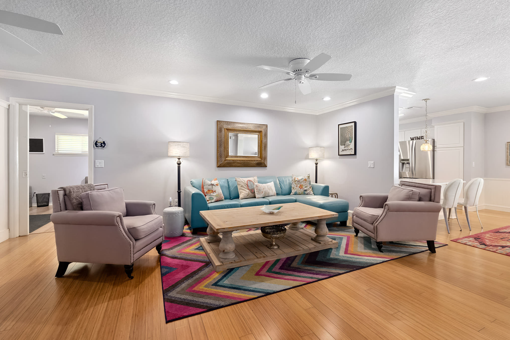 Spacious, modern, perfect location on Magnolia Ave — photo 11